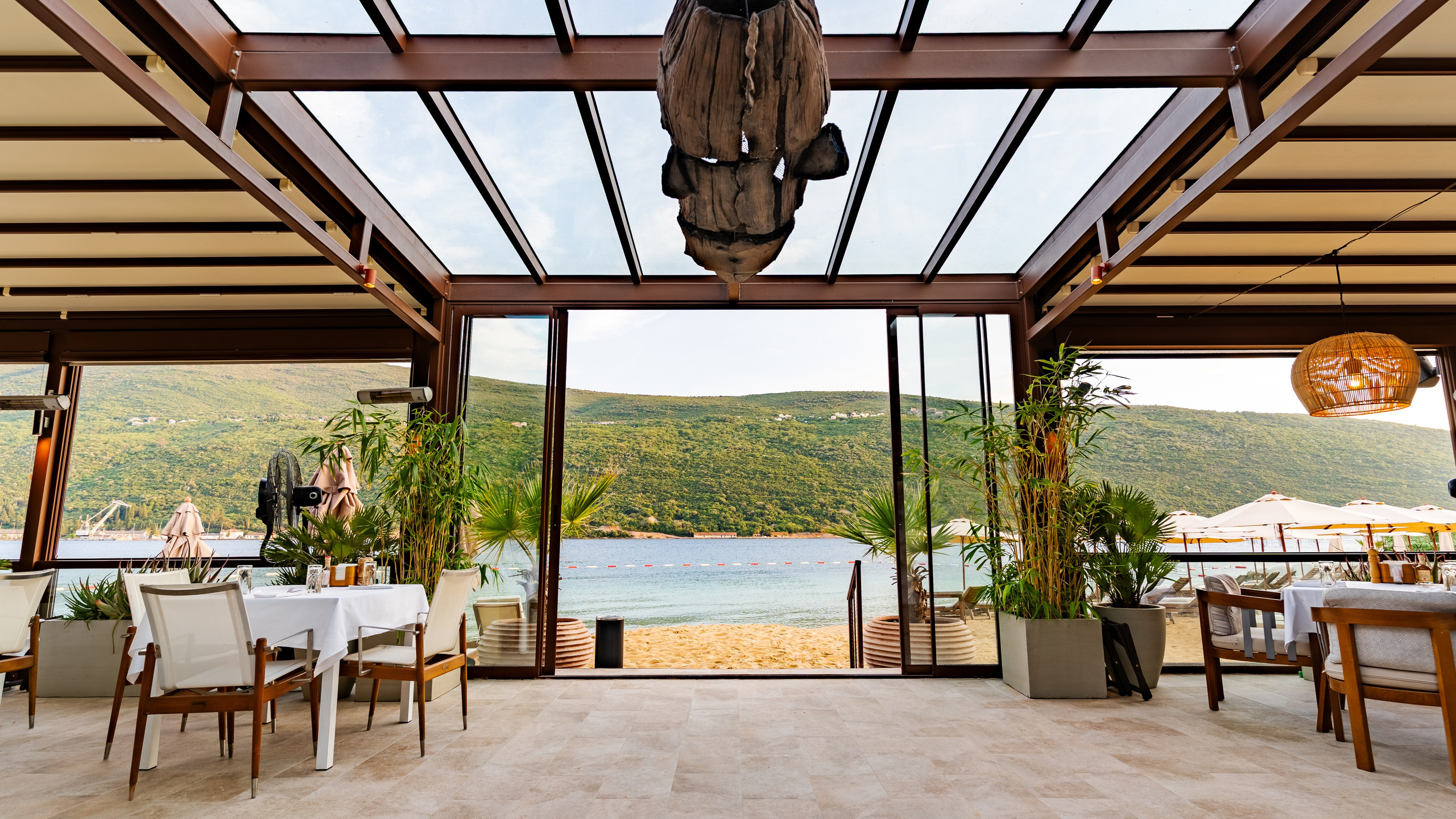 RESTAURANT. PHOTOGRAPHER|VIDEOGRAPHER MONTENEGRO