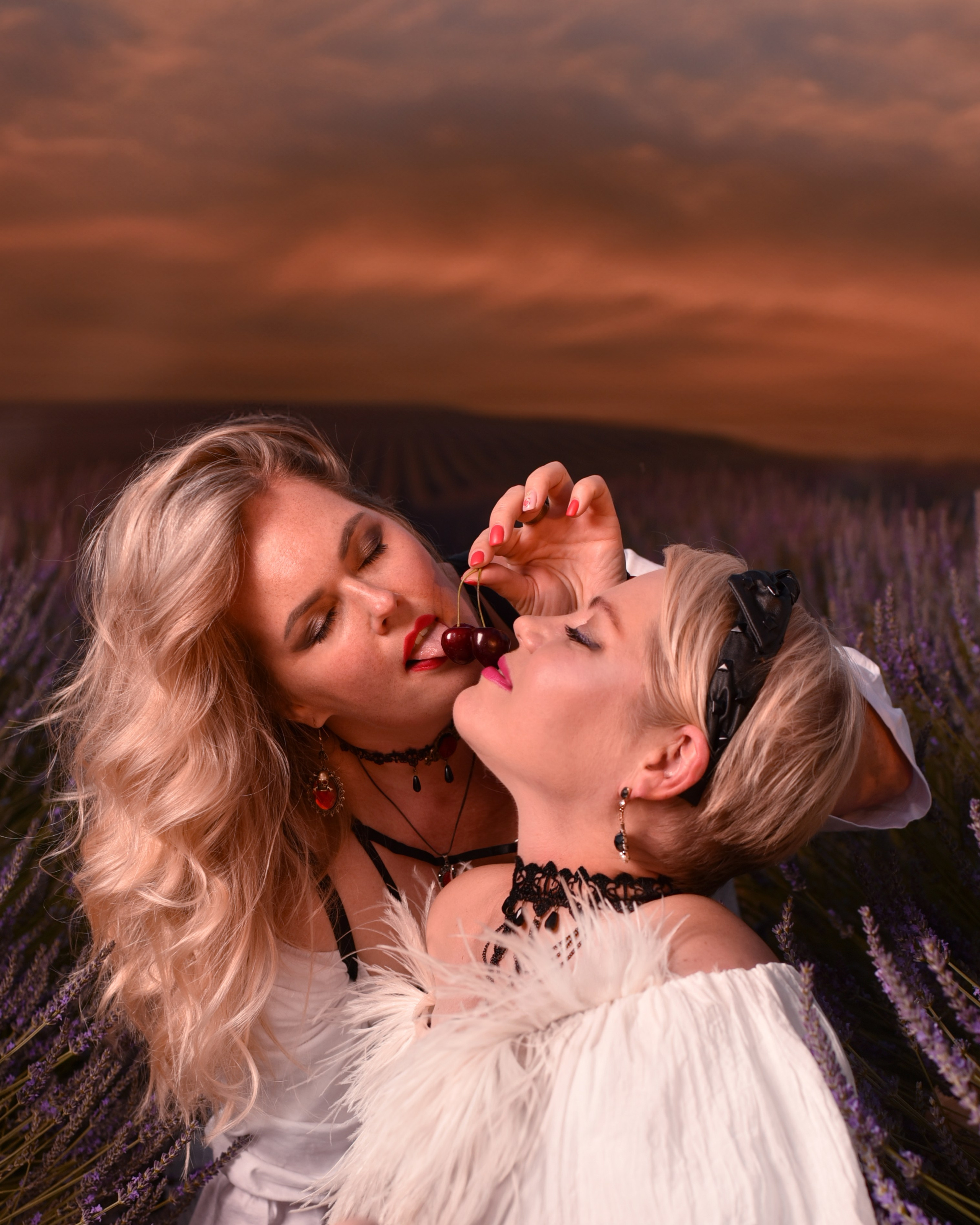 Séances photos dans un champ de lavande a VALENSOLE. Photographe Professionnel à Béziers et Montpellier – Mariages, Portraits et Vidéos Aériennes