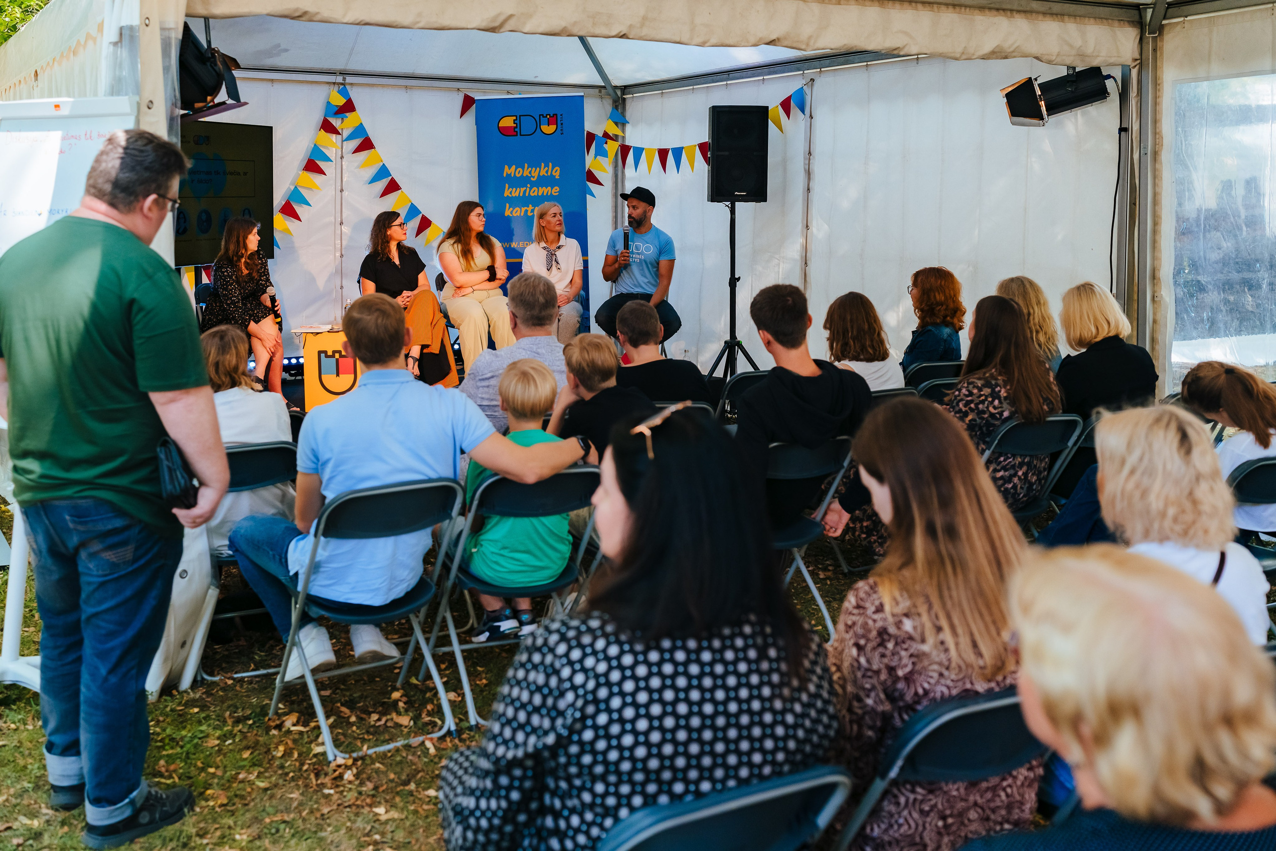 EDU Vilnius diskusijų festivalyje “Būtent!”. OnePIXEL