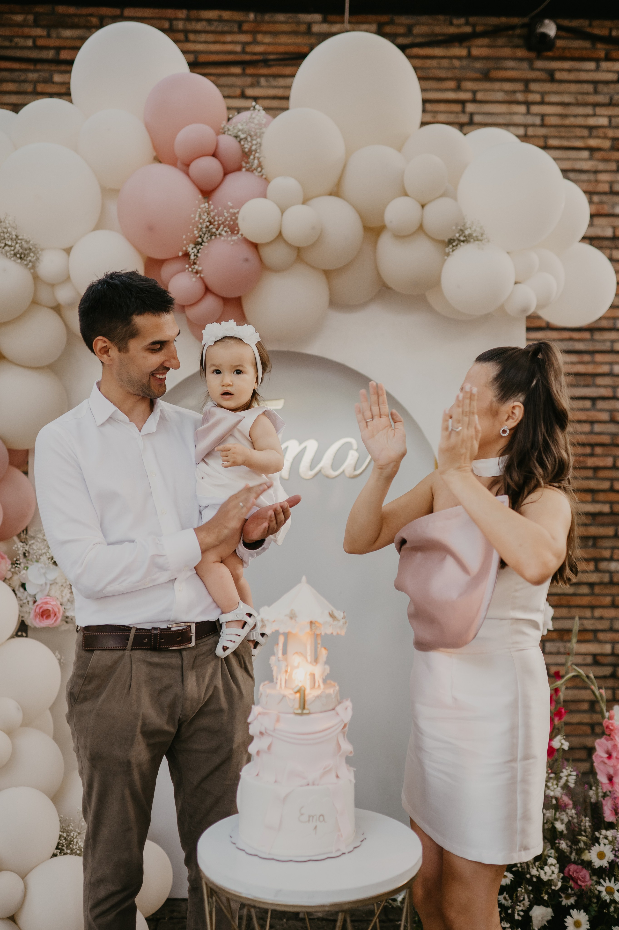 Emin prvi. Ana Sladojevic