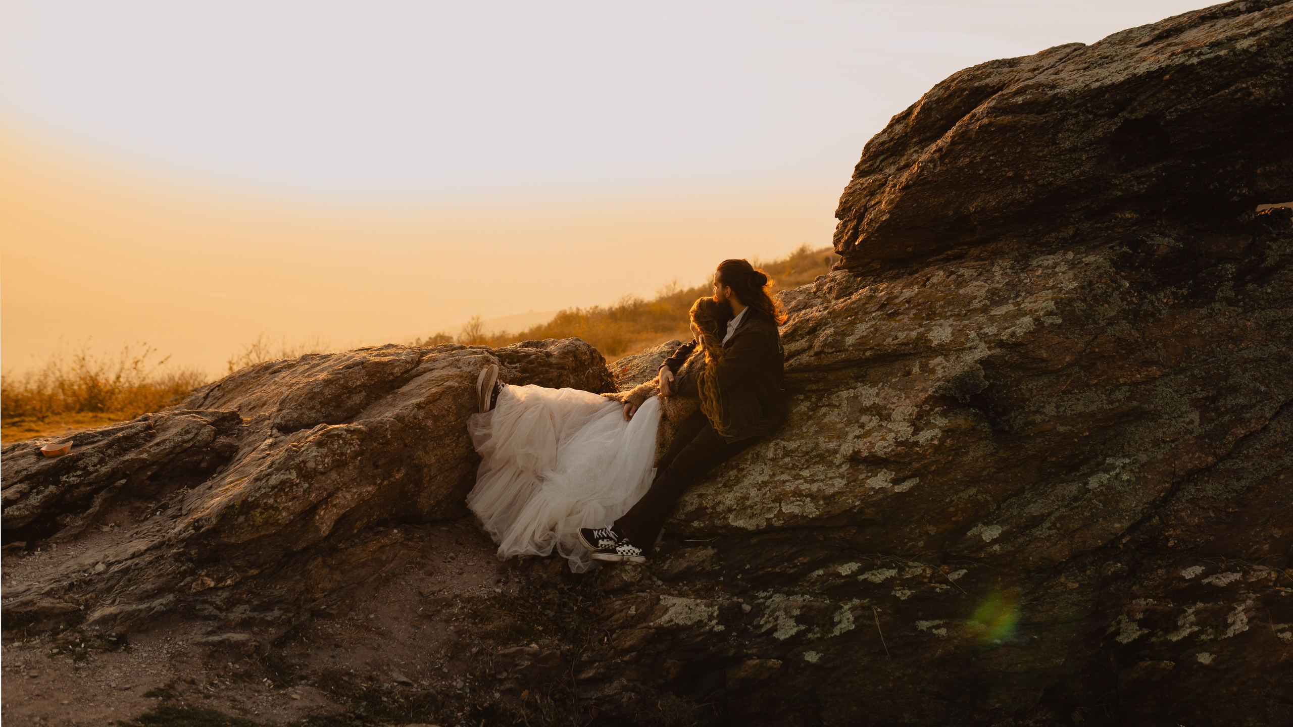 Fotograf de nunta — documenting your love story with a touch of editorial — wedding photographer