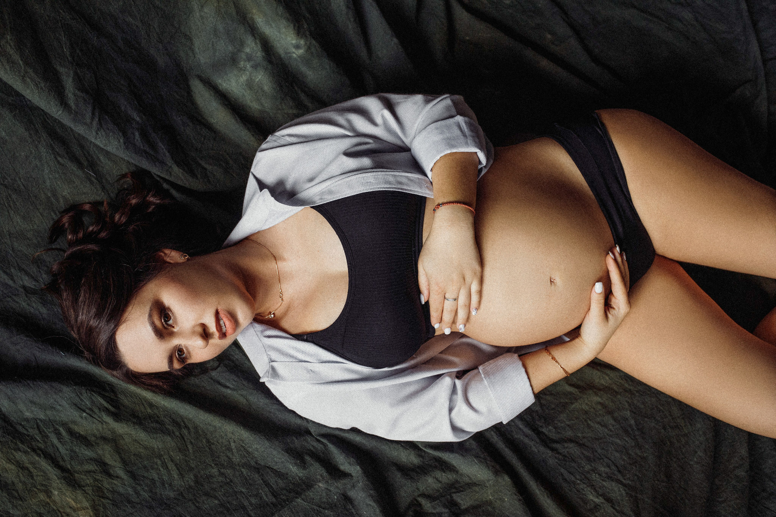 Luxury Studio Maternity Photography | Philadelphia, PA | Alisa Tant