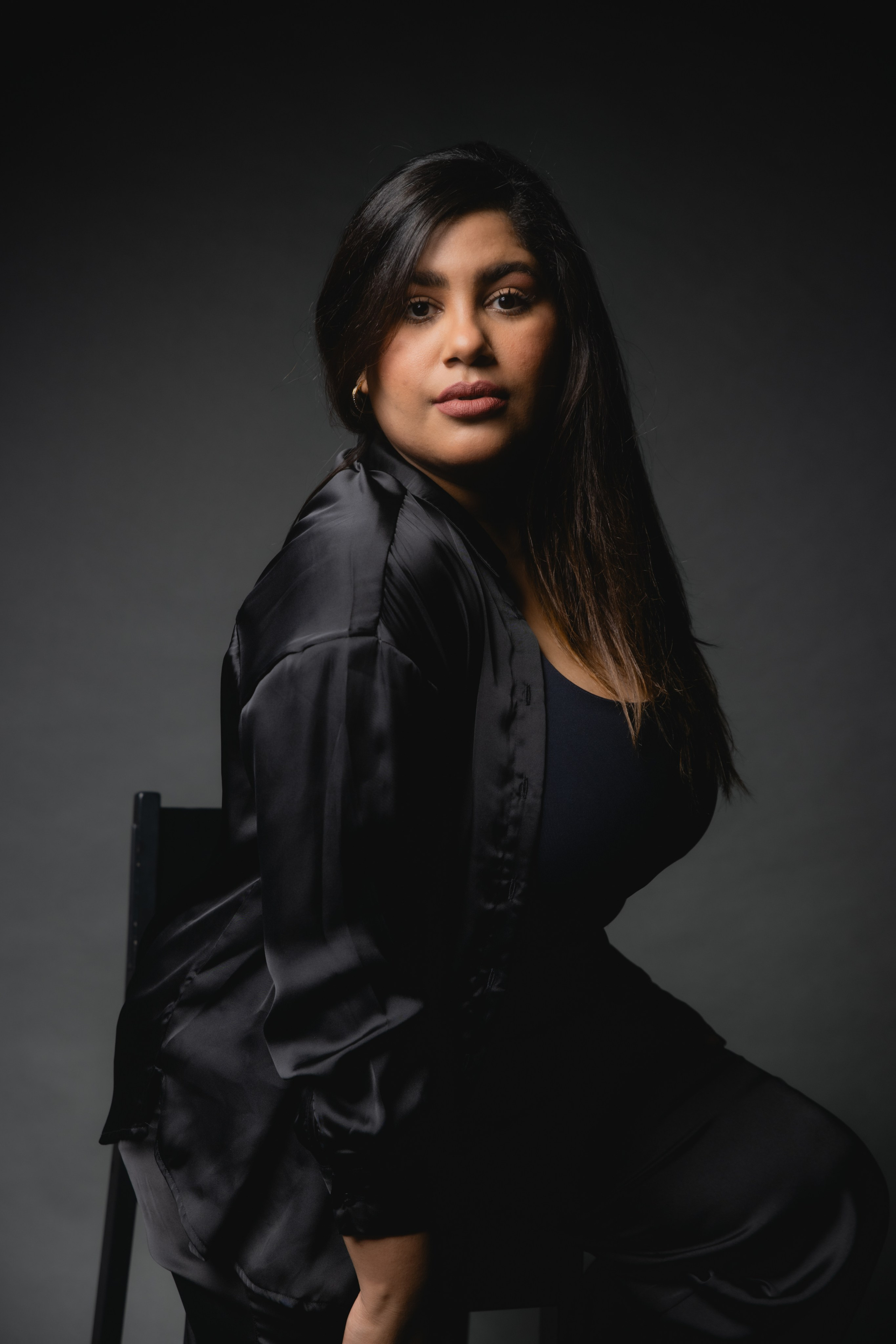 NOGLYSH. Anastasiia Antoniuk portrait, family and couple photographer, Portugal