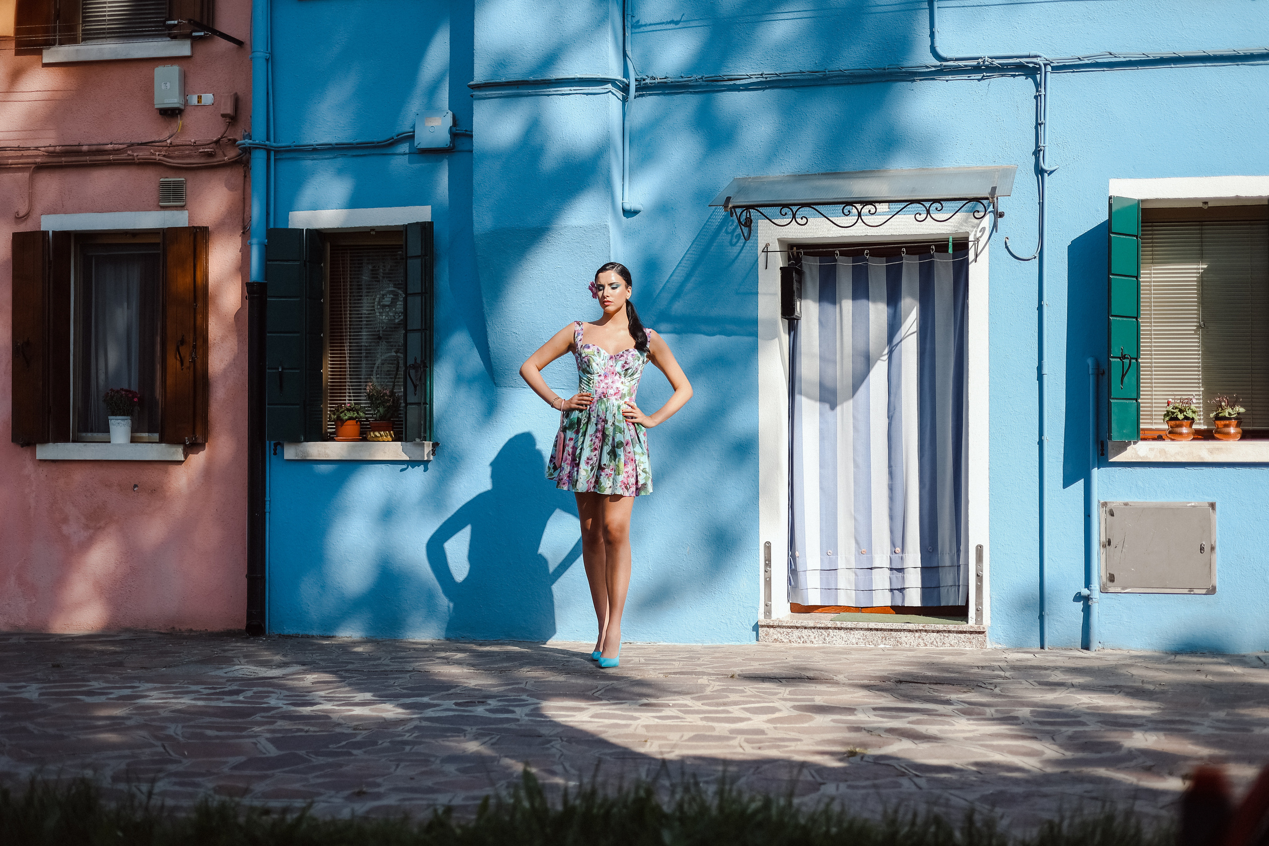 Colourful  photoshoot in the Island of Burano (Venice, Italy)