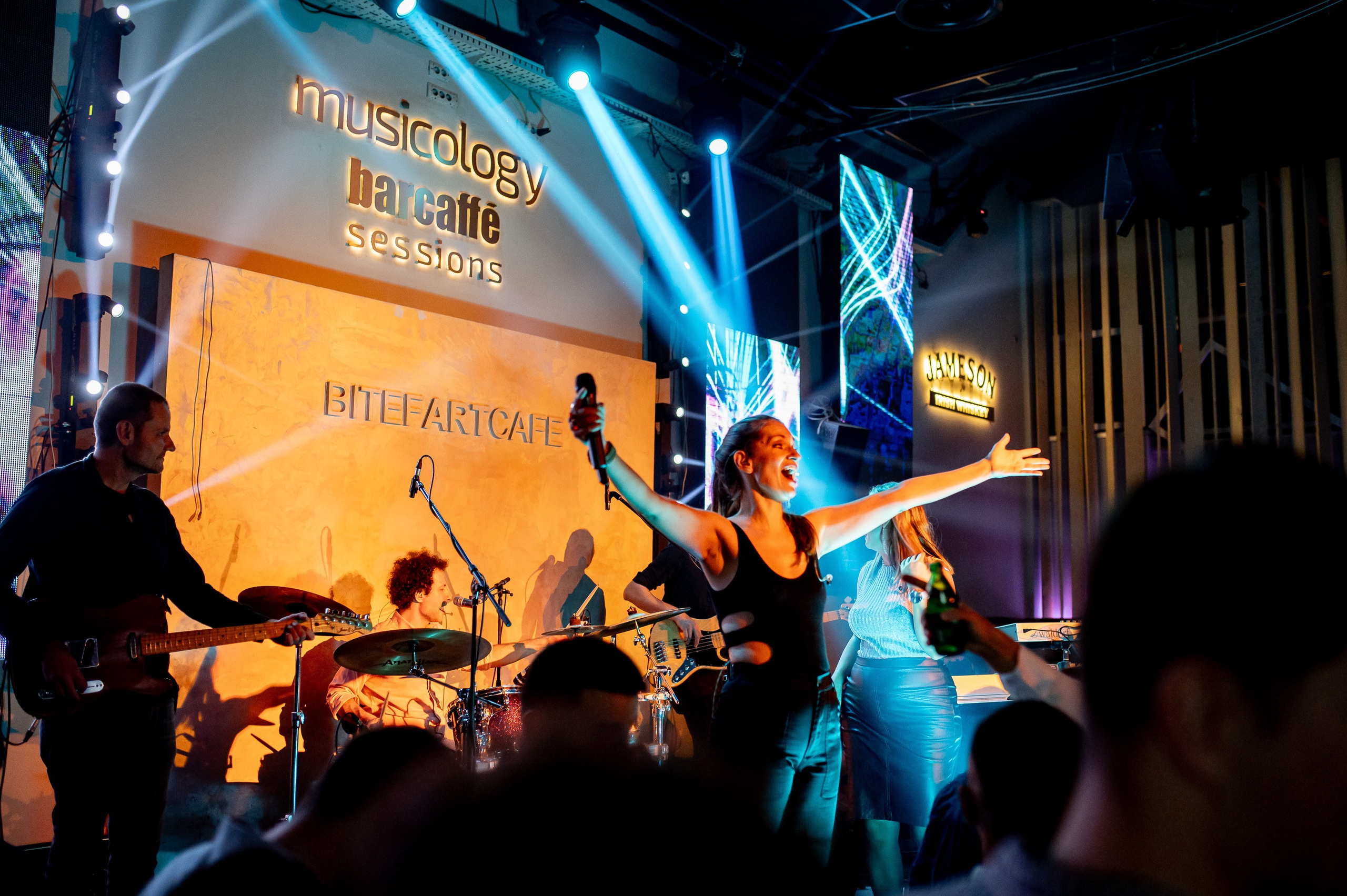 Corporate teambuilding photoshoot. Bojana Žuža, photographer in Belgrade, Serbia