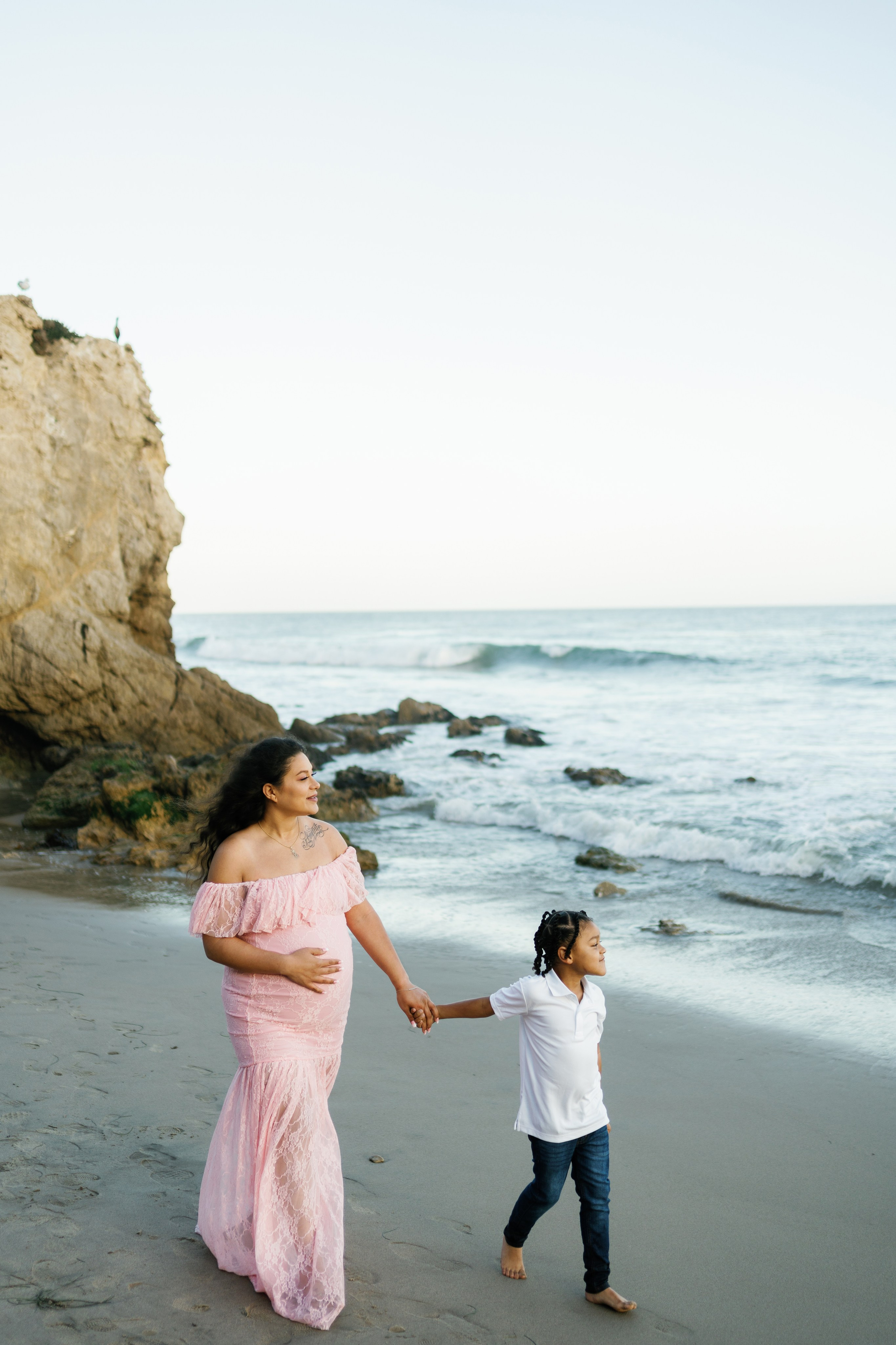 El Matador Beach Maternity Session. Wedding Photography & Videography Team in California, Los Angeles, San Francisco, San Diego and Travel