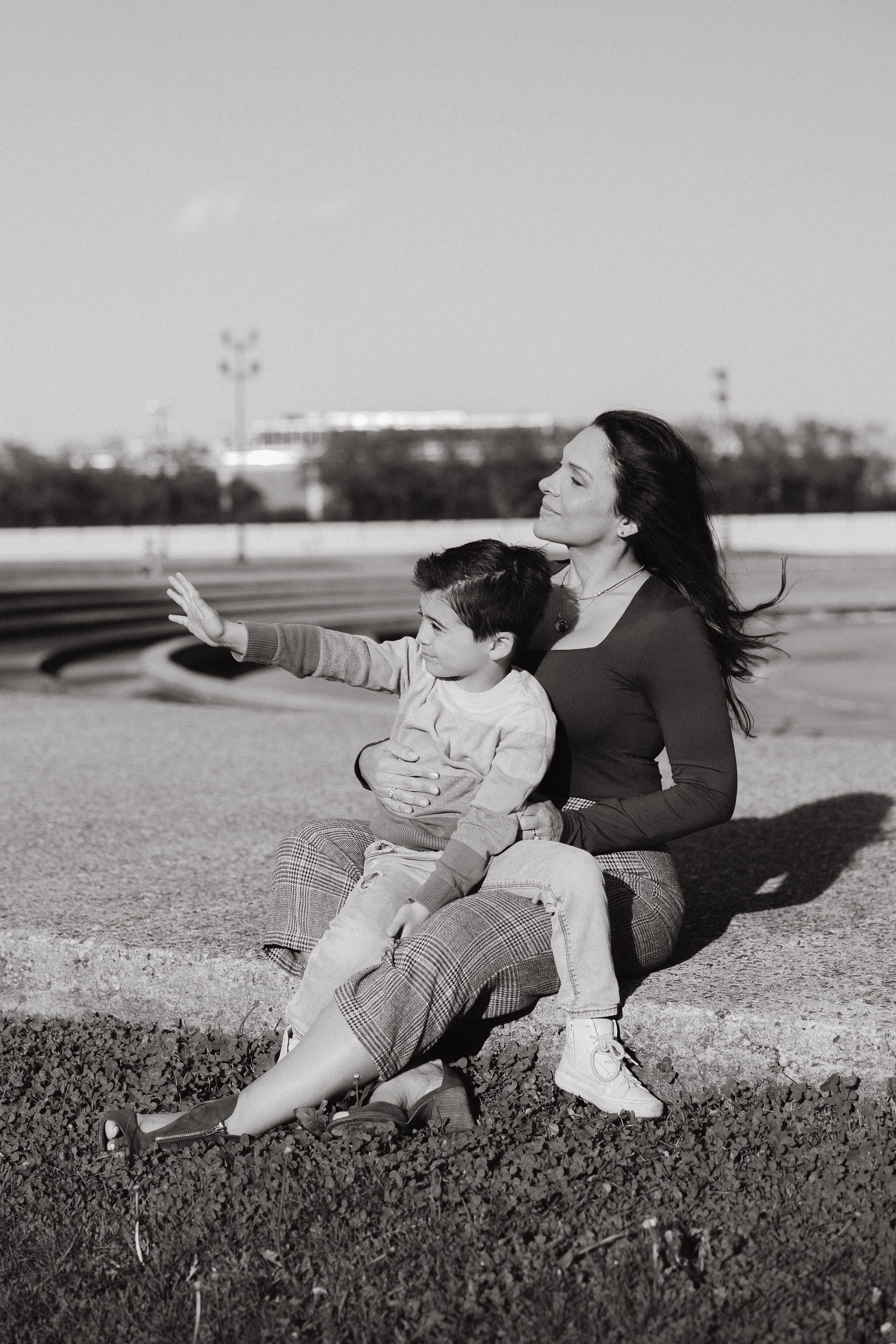 J. Family. Emotional Couples, Proposal, Motherhood & Family Photography in Chicago — Such a Photo