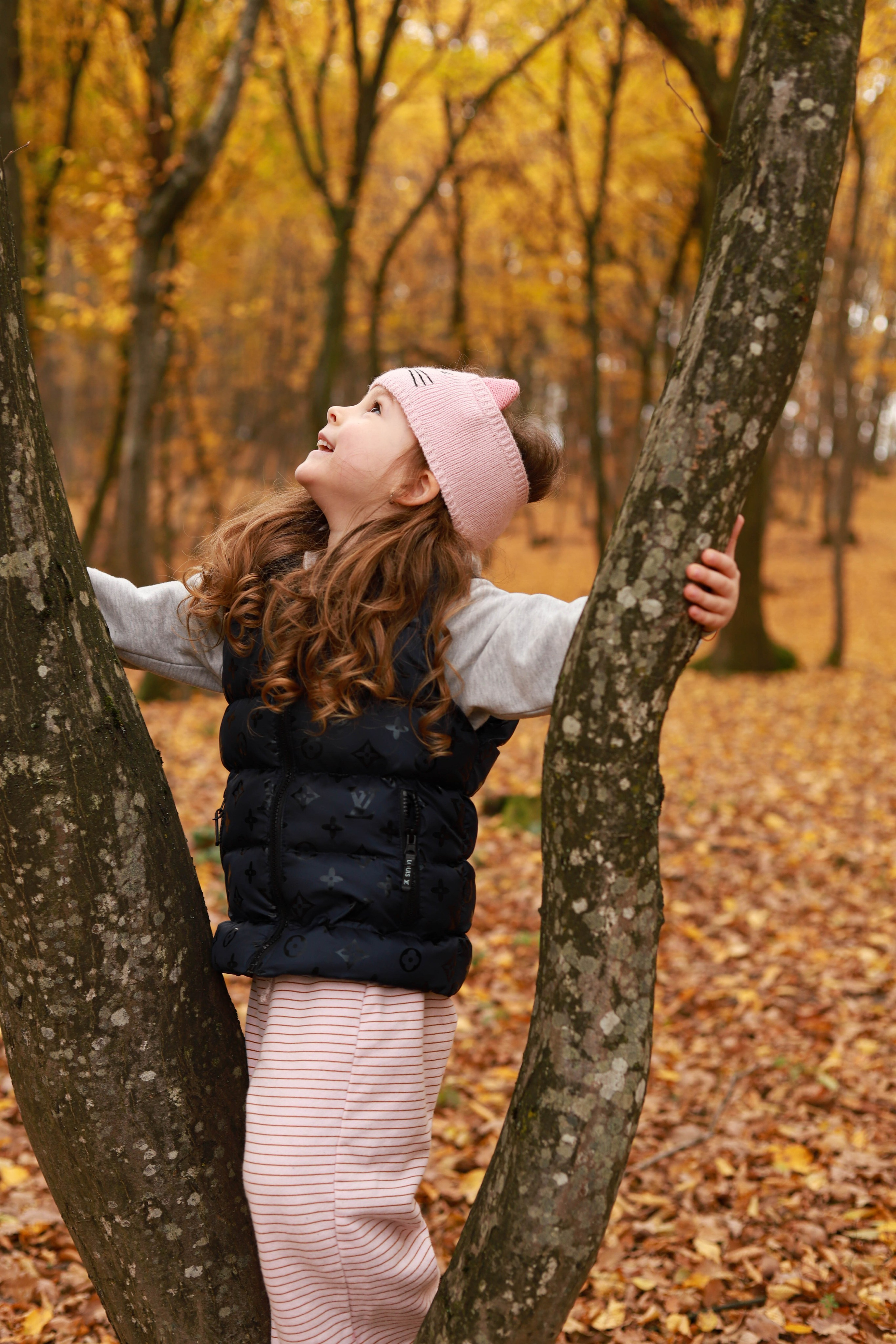 Vaida’s Forest. Family and Portraits photographer Diana Andoni