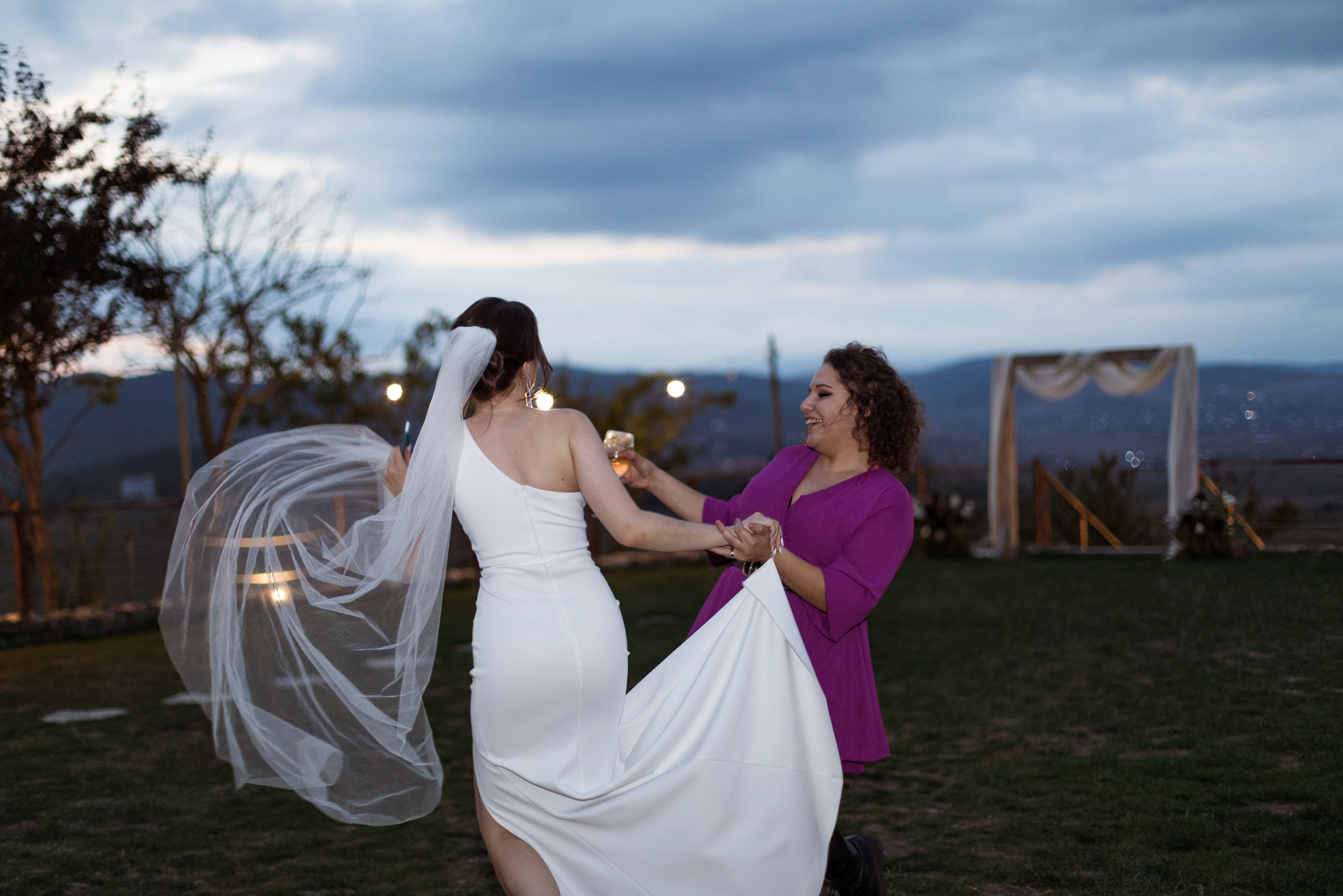 V & I. Wedding photographer in Georgia