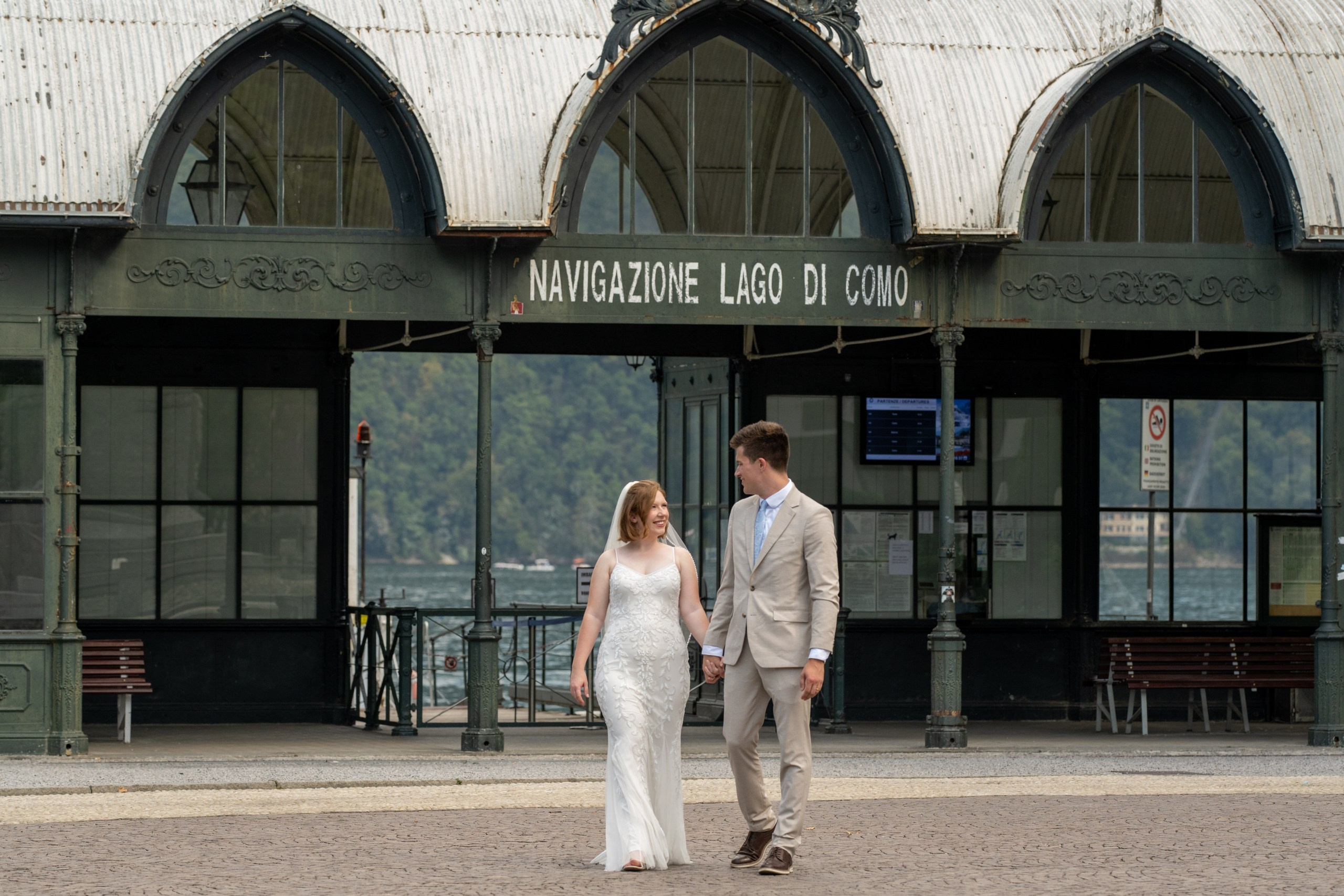 Cernobbio, Boat and Villa Olmo. Wedding Photographer Lake Como Ferrari Media Production