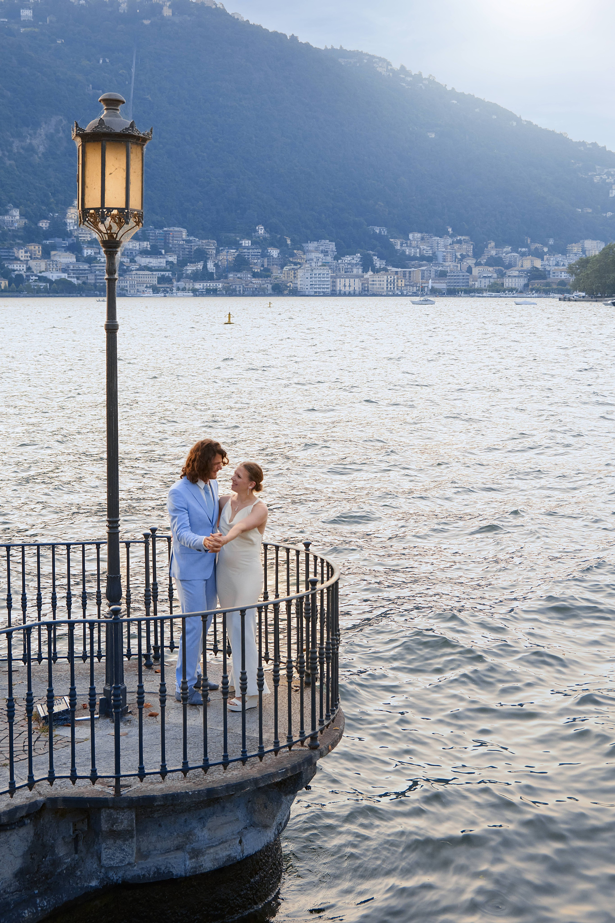 Angela & Fabbiano. Fotografo matrimonio Lago di Como Ferrari Media Production