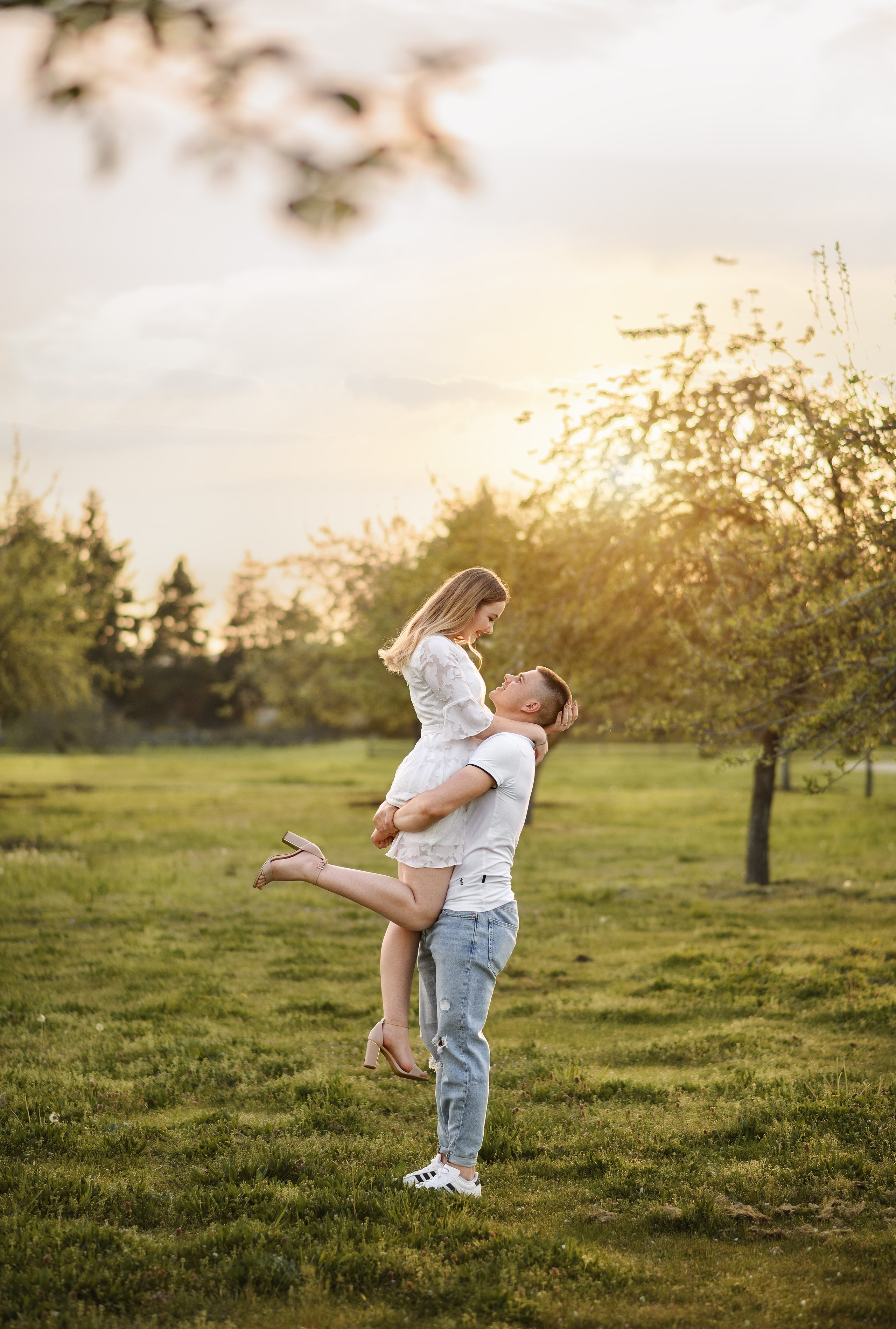 Love Story Session Vancouver WA | Y&K. Alena Tau | Wedding & Family Photographer Vancouver WA and Portland OR
