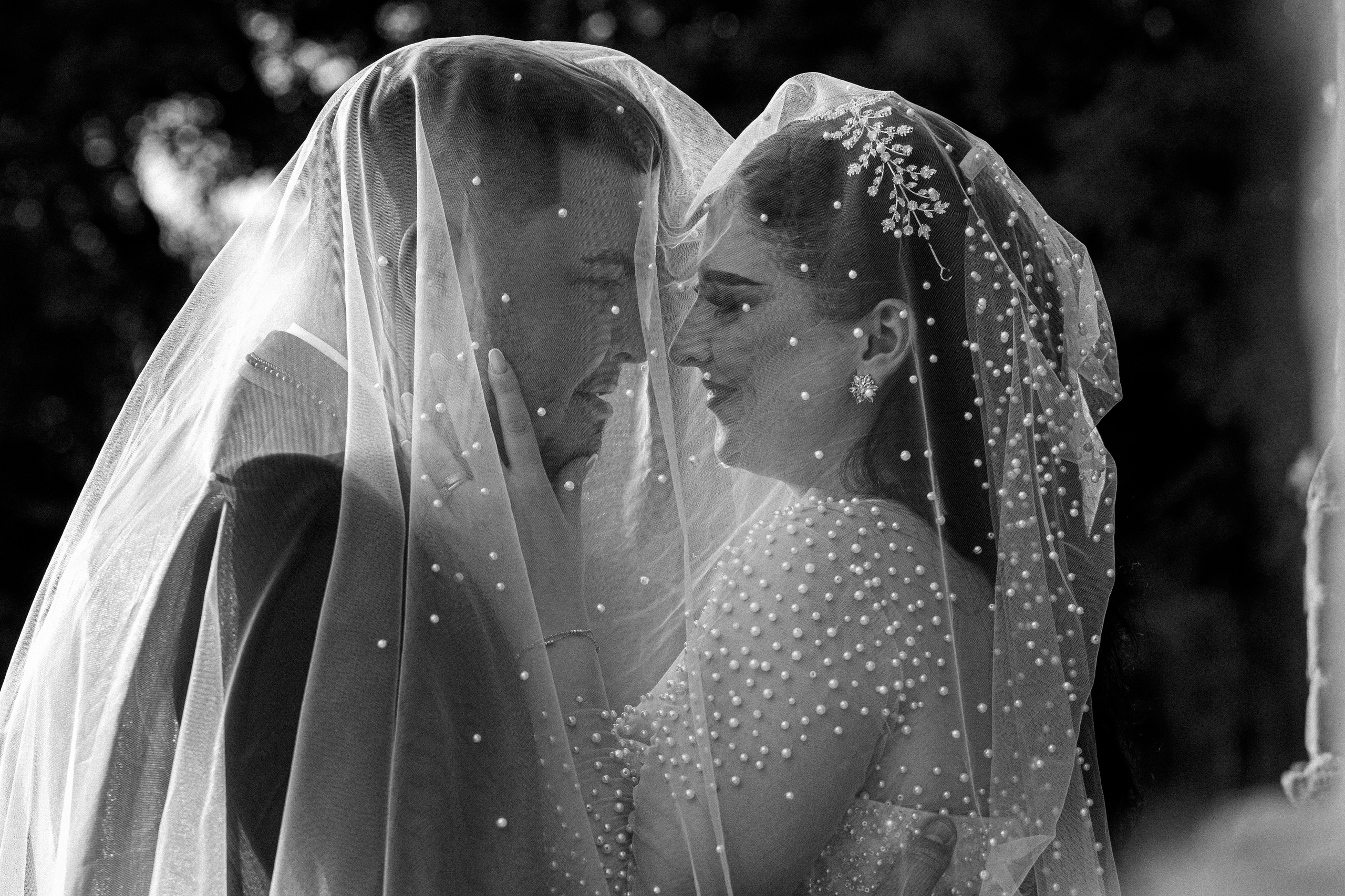 Nuntă - Gabriela și Alexandru. ALB — Alexandru-Laurențiu Bîrsan | Fotograf în București