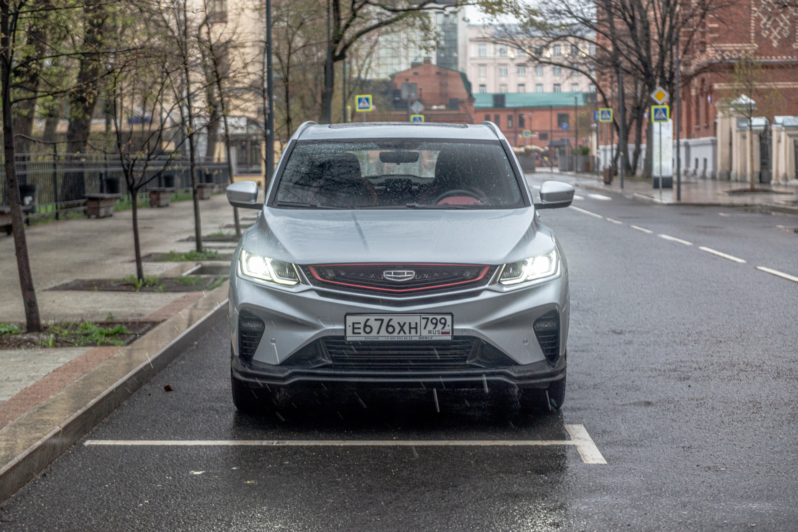 Фотосъемка автомобиля Geely Coolray. ФОТОГРАФ МЕКСИКА КИНТАНА-РОО