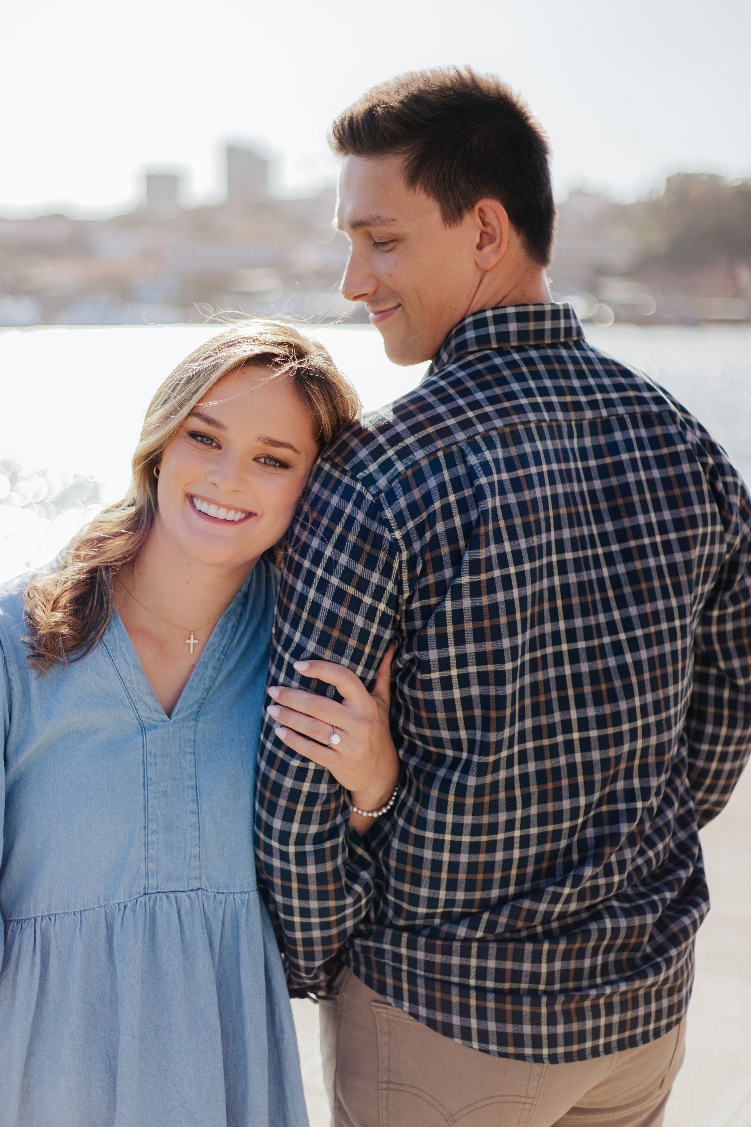 Jamie Gregg. Davi Valente