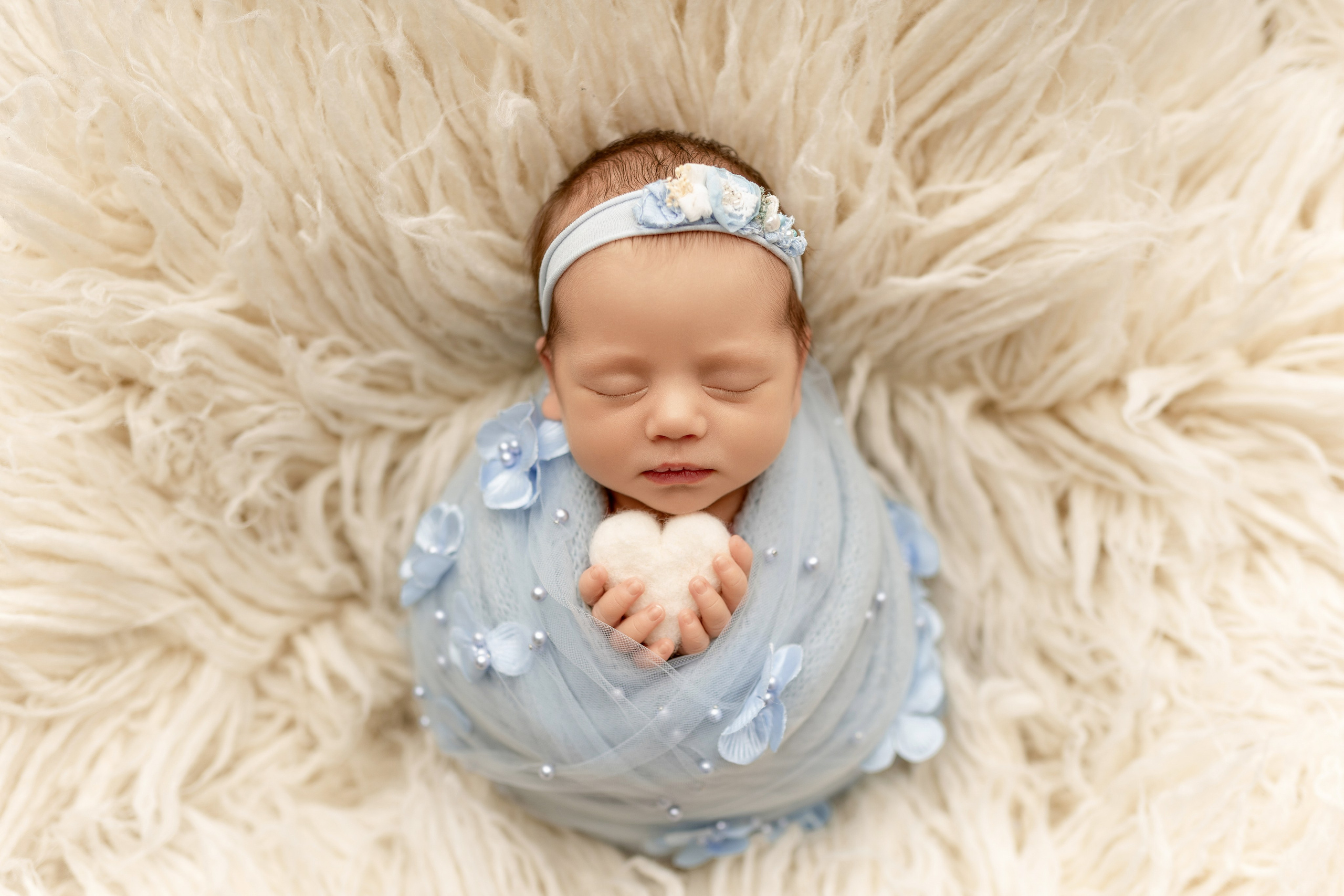 Esu Aleksandra naujagimių ir kudikių fotografė iš Vilniaus