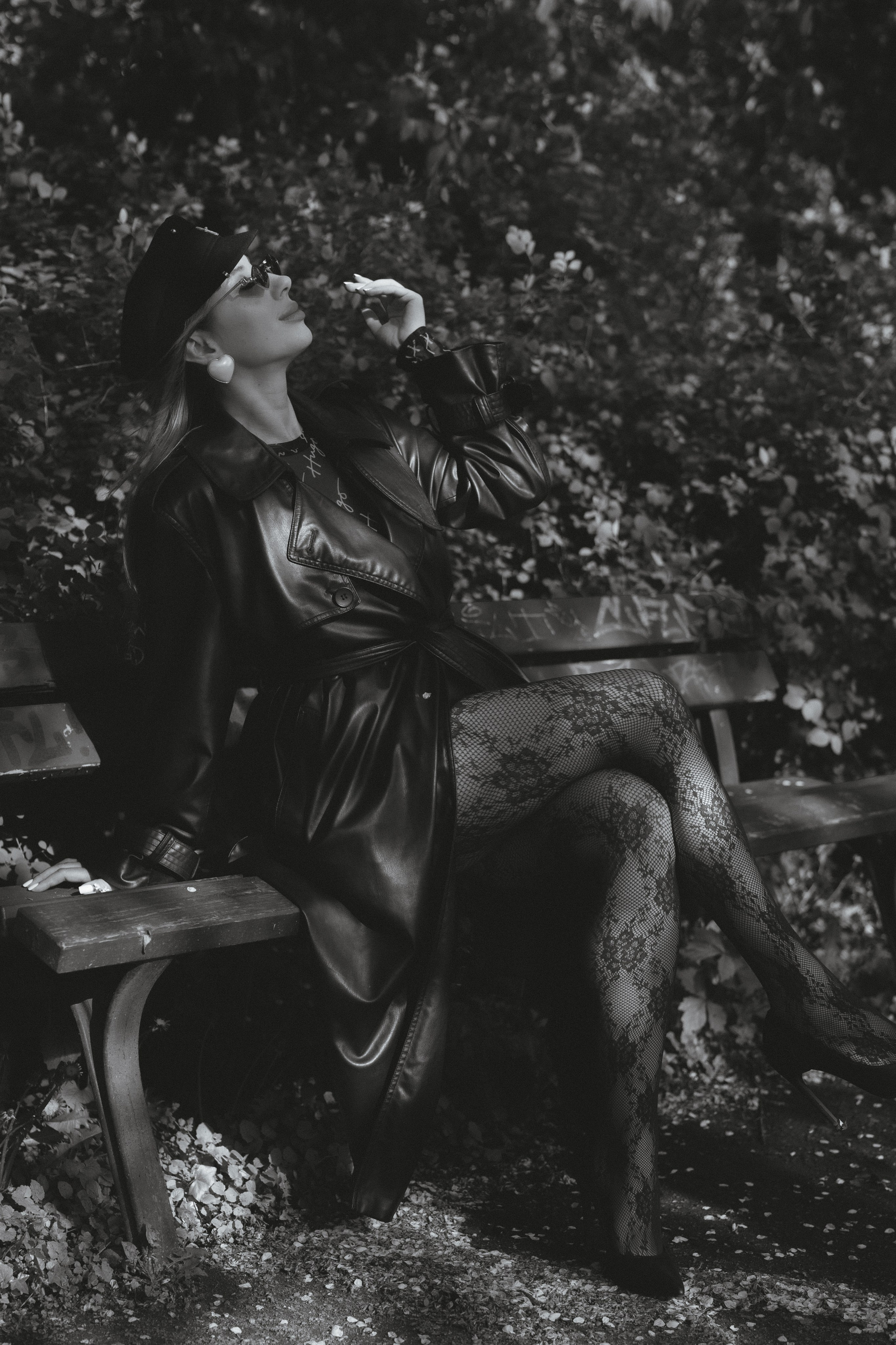 Street Portrait in Leipzig. Woman in black Leather Coat. Stylish. Charismatic Photography by Kristina Kozheltsova. Kristina Kozheltsova- Soulful Portrait&Lifestyle&Love Story Photographer in Leipzig, Germany