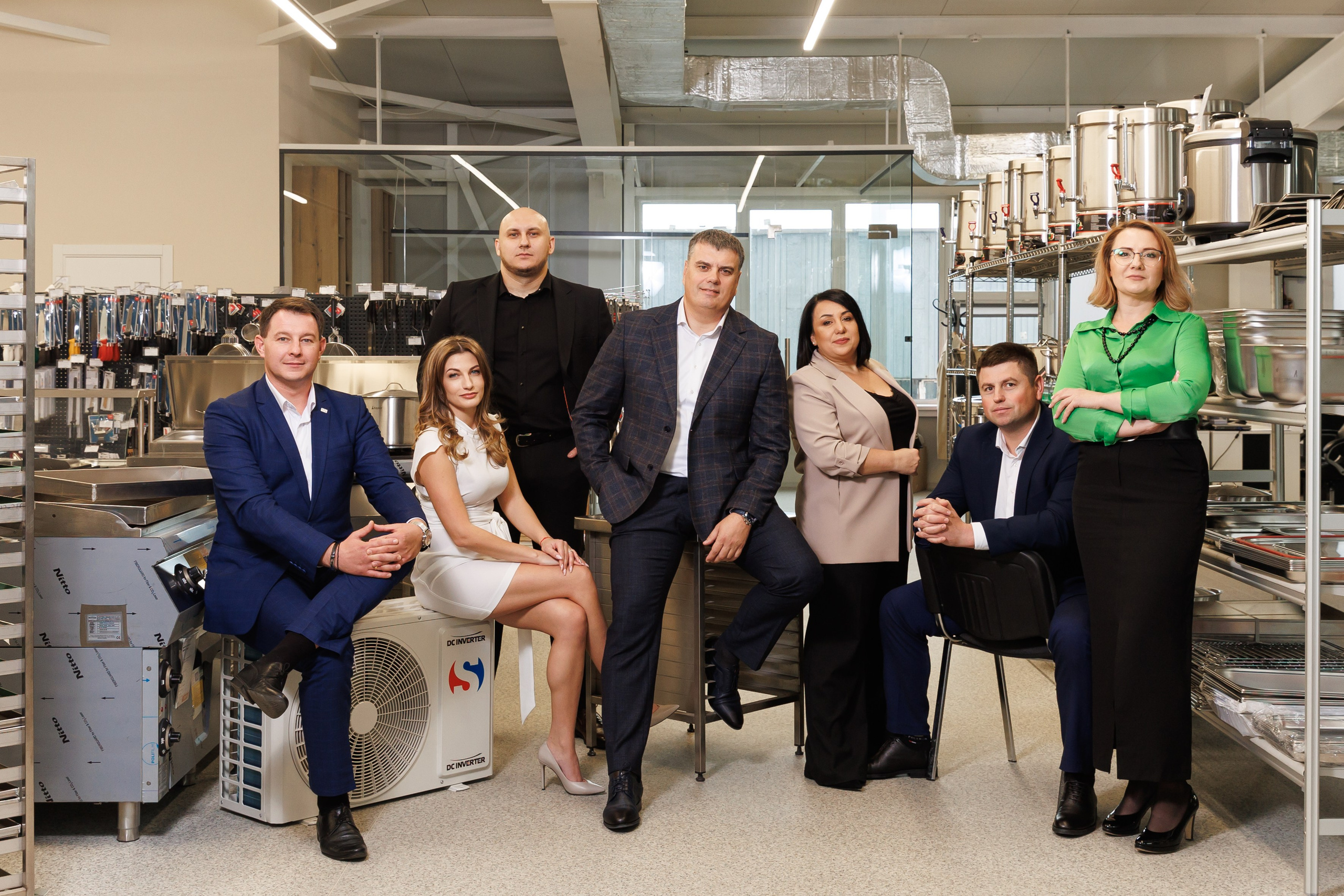 Business. Dinumalancea.com — fotograf de nunta si familie. Moldova, Romania, UE