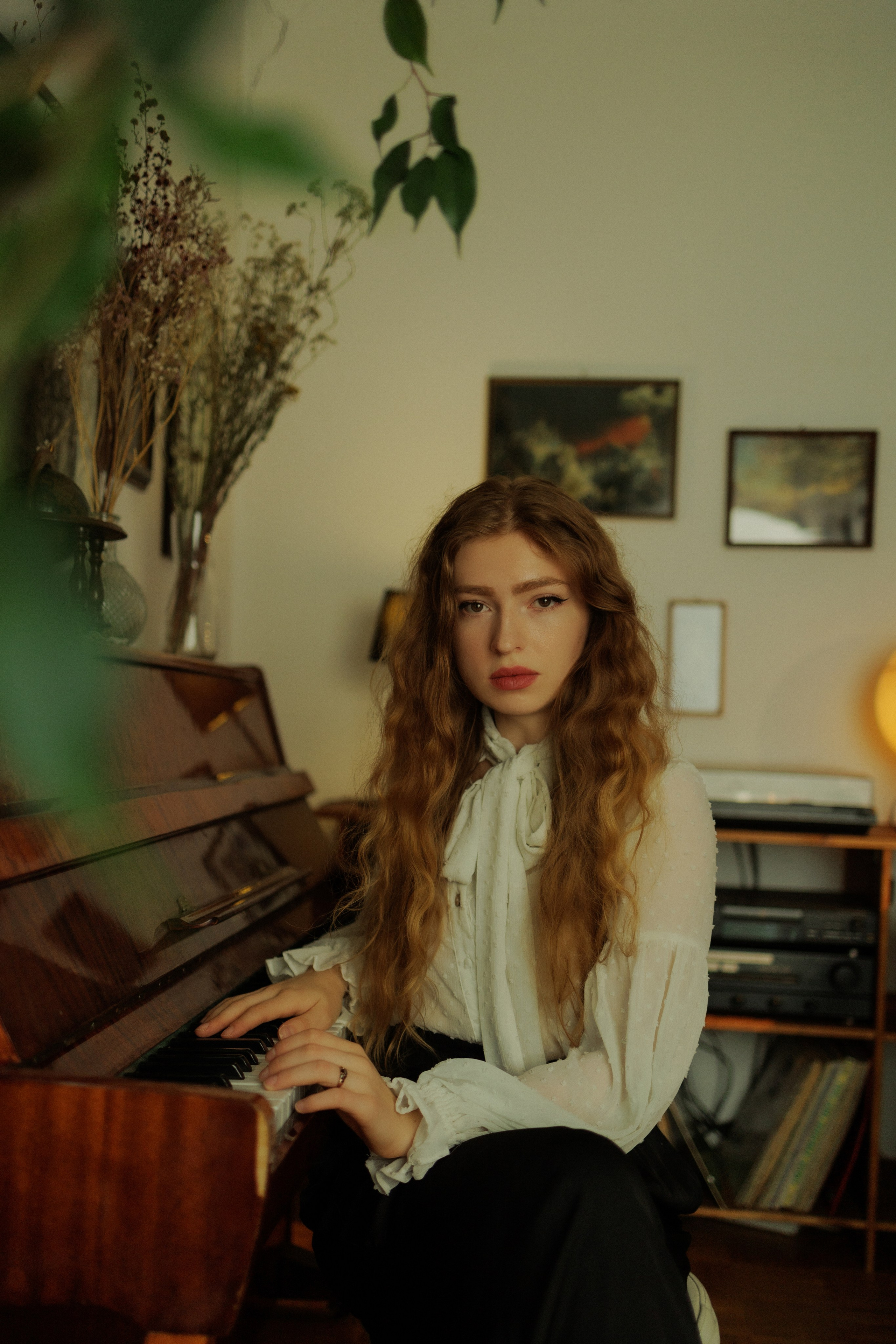 Soft Light — Intimate Lifestyle Portraits by the Window | Natural & Soulful Photography. Kristina Kozheltsova- Soulful Portrait&Lifestyle&Love Story Photographer in Leipzig, Germany