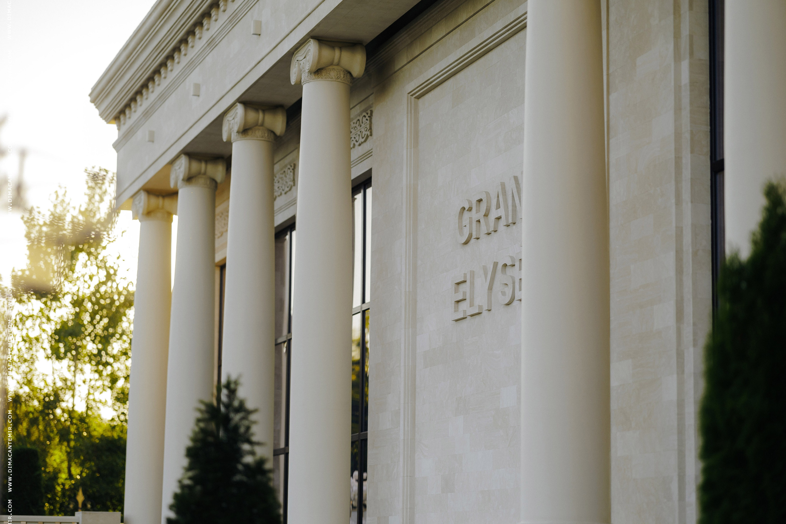 MIHAIL + SABINA | Grand Élysée. Свадебный фотограф Молдова Кишинёв