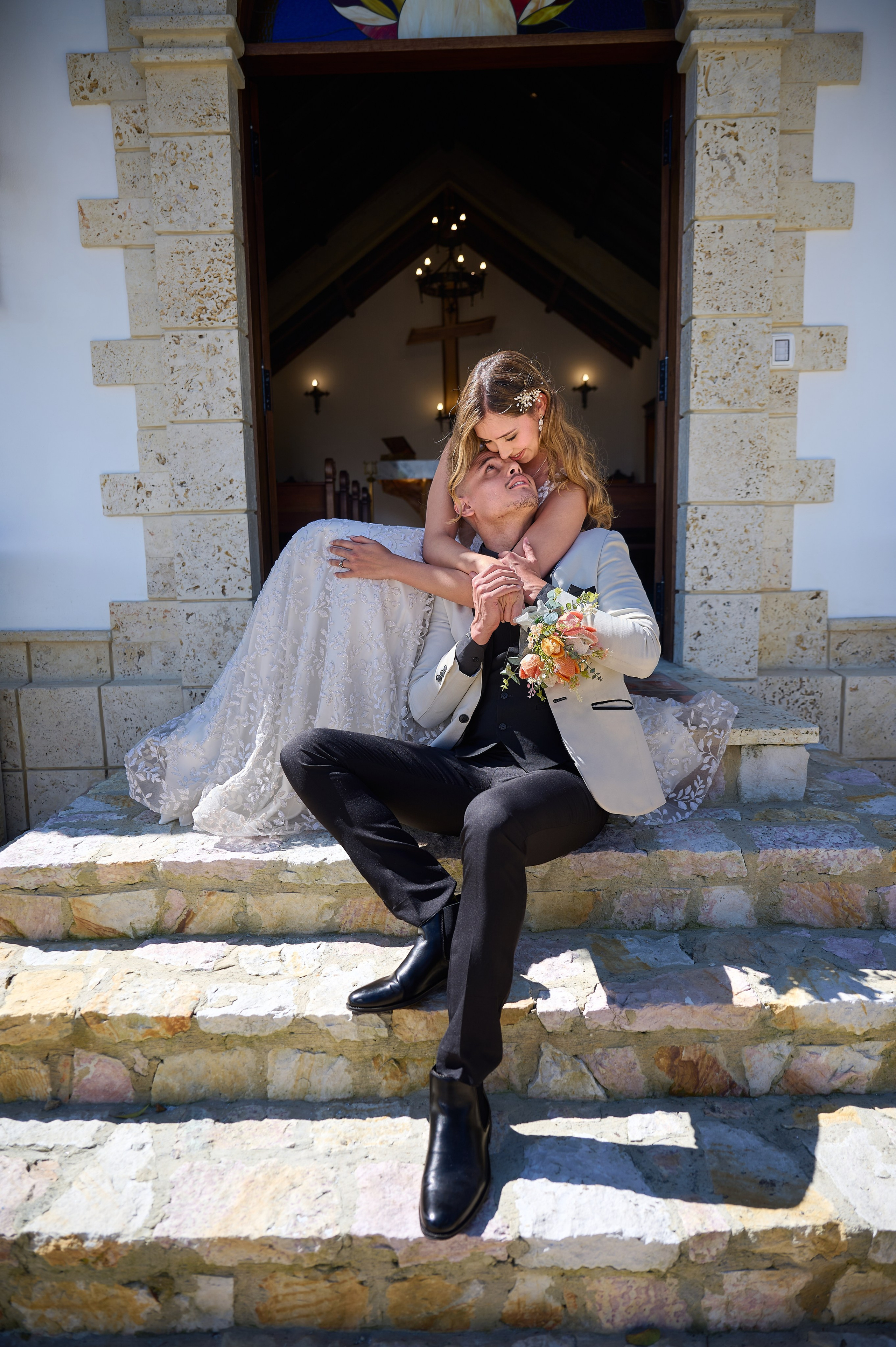 Fotografo en Colombia. Wedding Photography & Videography by ZZ Hendrick | Capturing Your Love Story in Colombia & USA