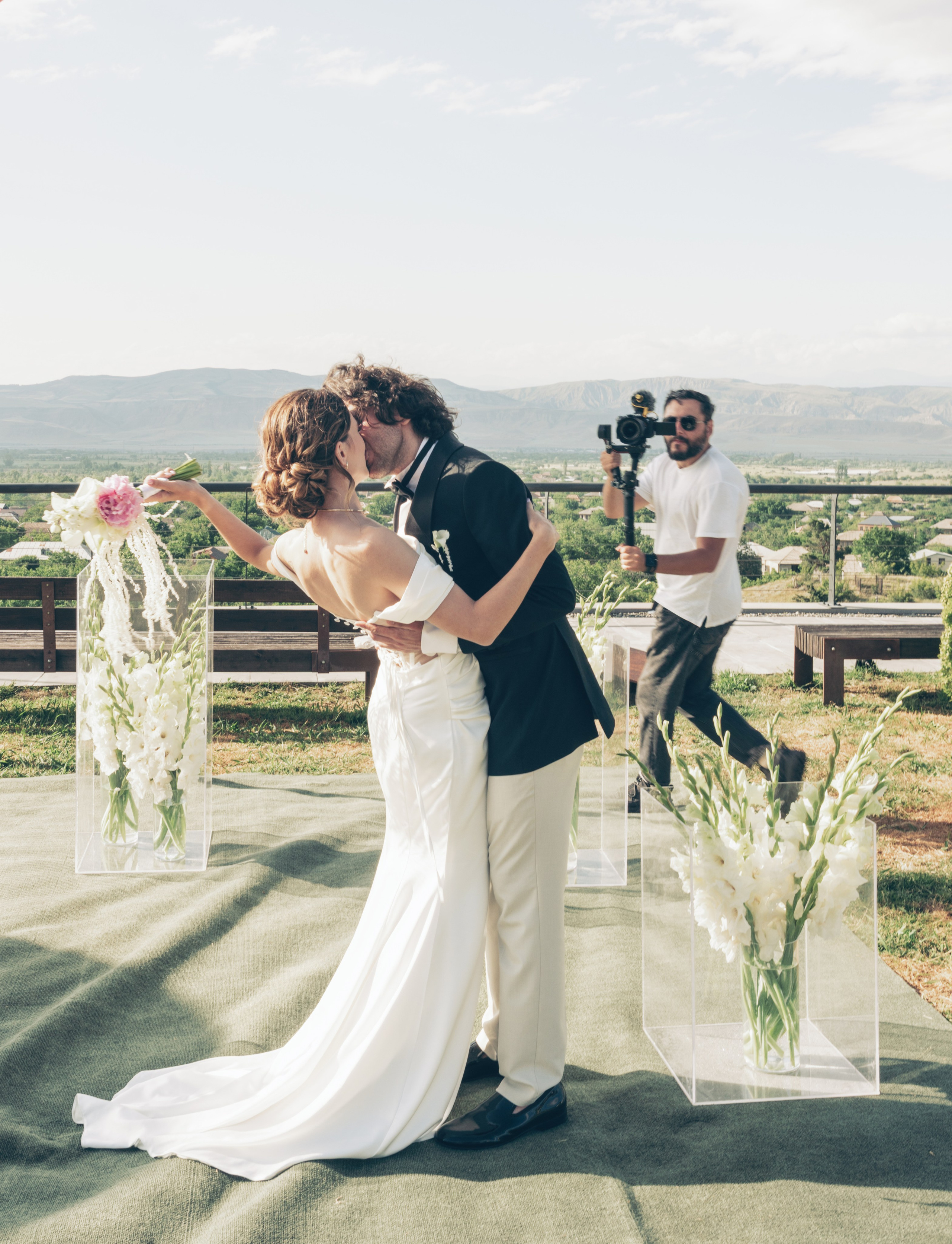 Weddings Chateau Mephis Kalaki. Create your own history with Pierre Studio