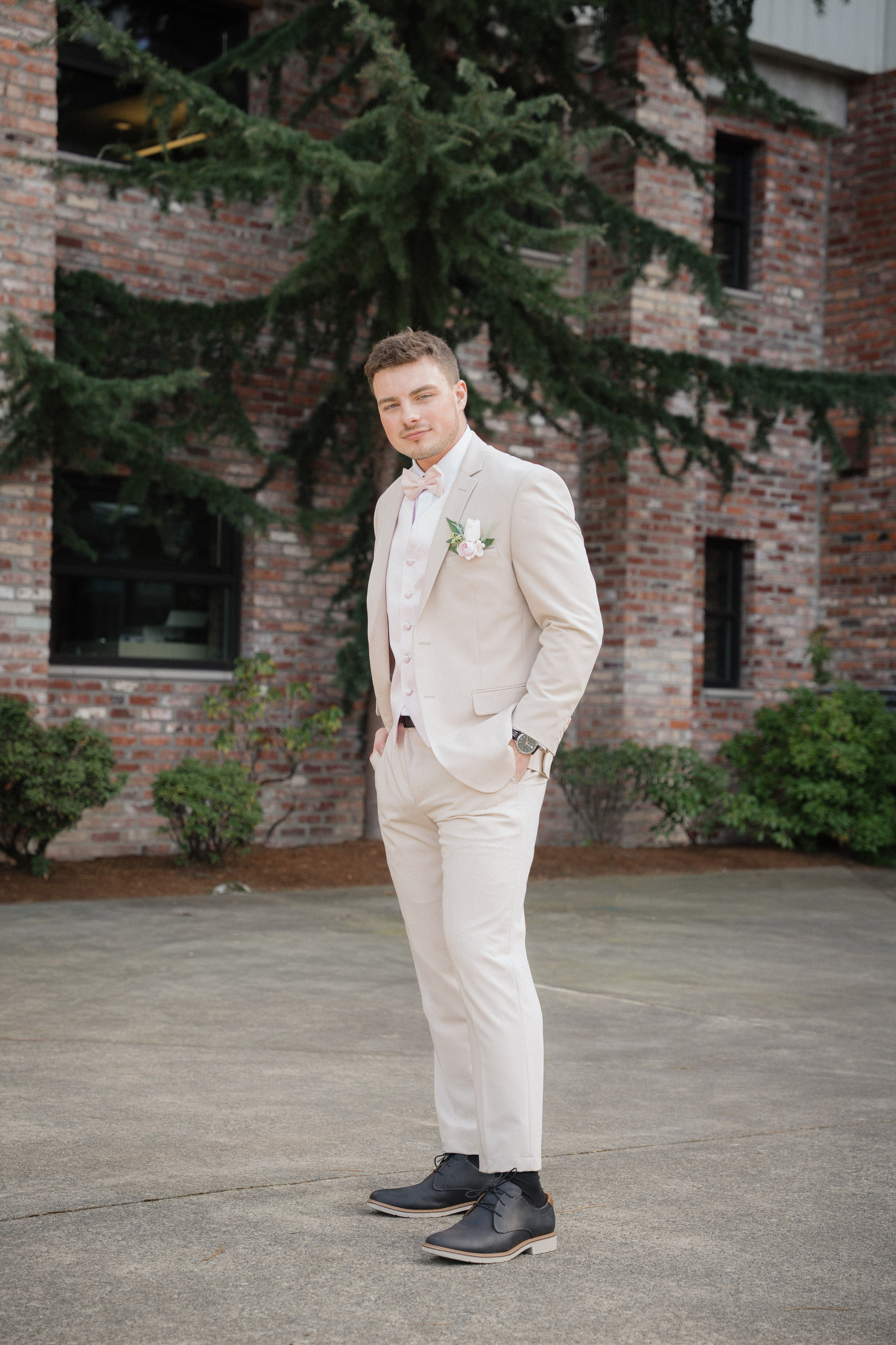 Emma and Tyler | Full Wedding day. Photographer in Washington Sophia D