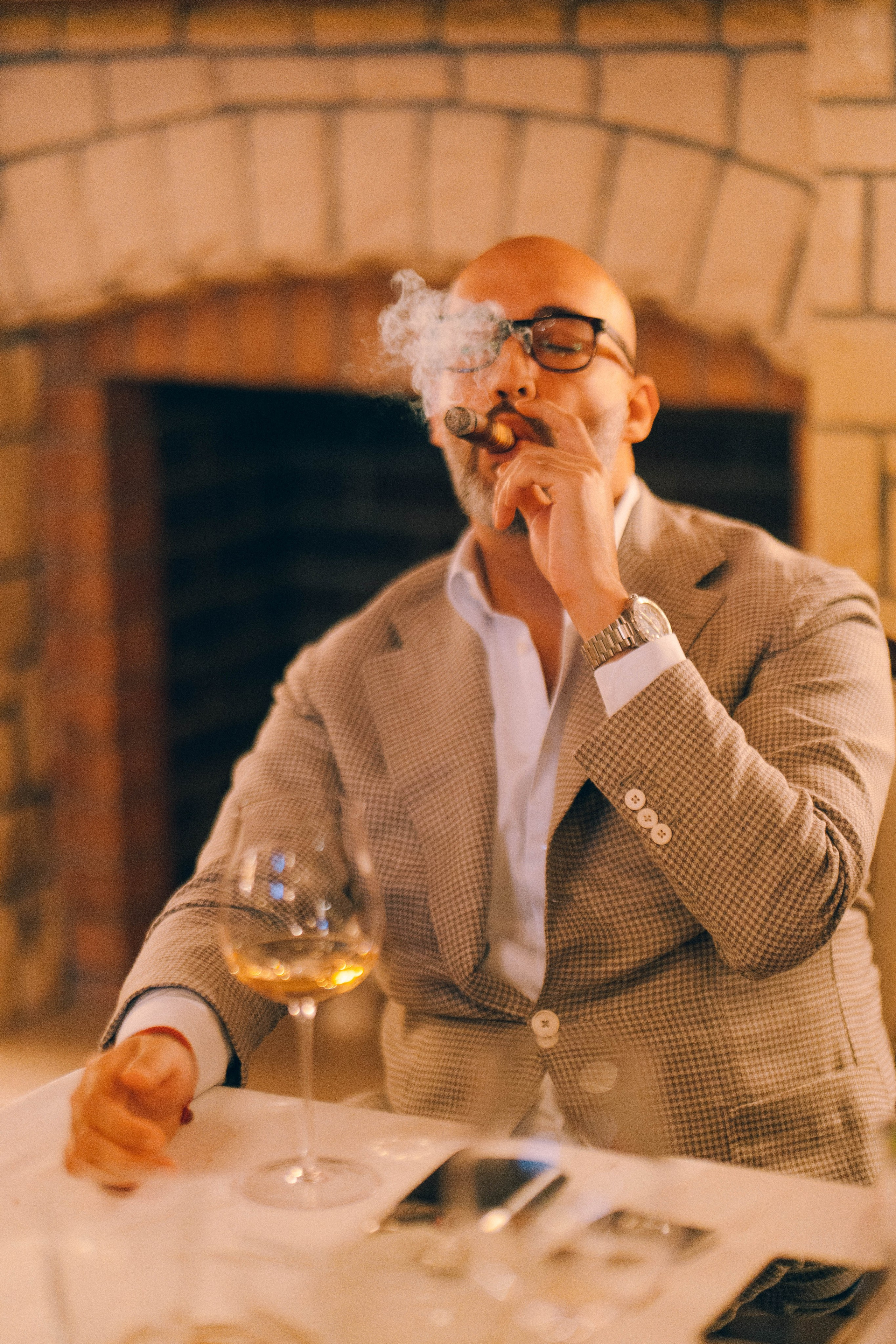 CIGAR CLUB. Wedding&Event photographer Ismail Rzayev in Baku