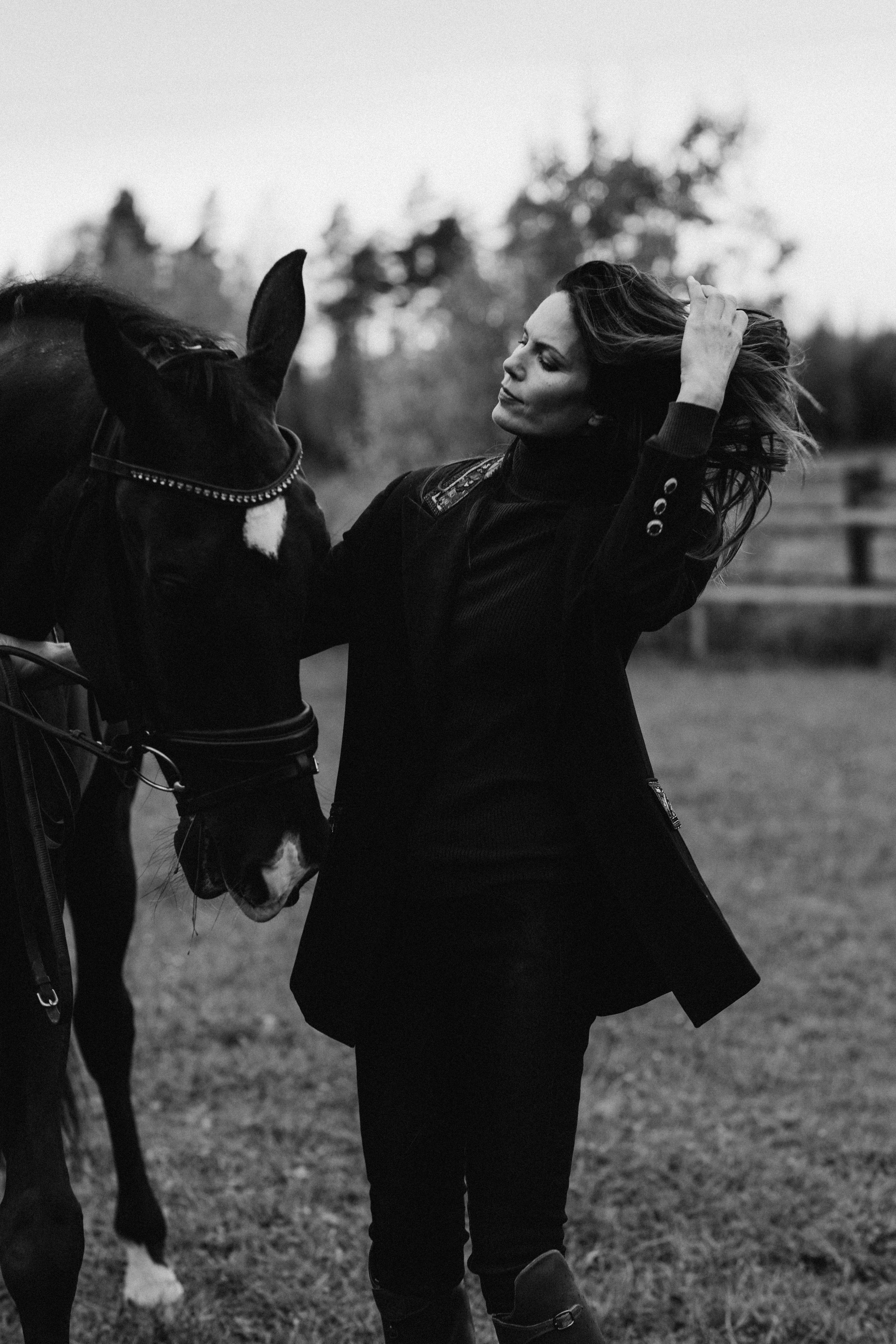 Susanna Hyypiä. Wedding and portrait photographer in Helsinki Vickan O