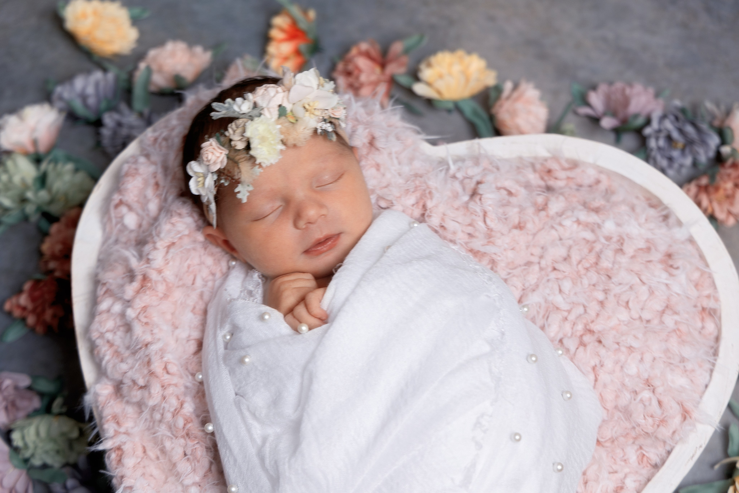 Newborn. Professional photographer in NYC Kristina Bagdasaryan