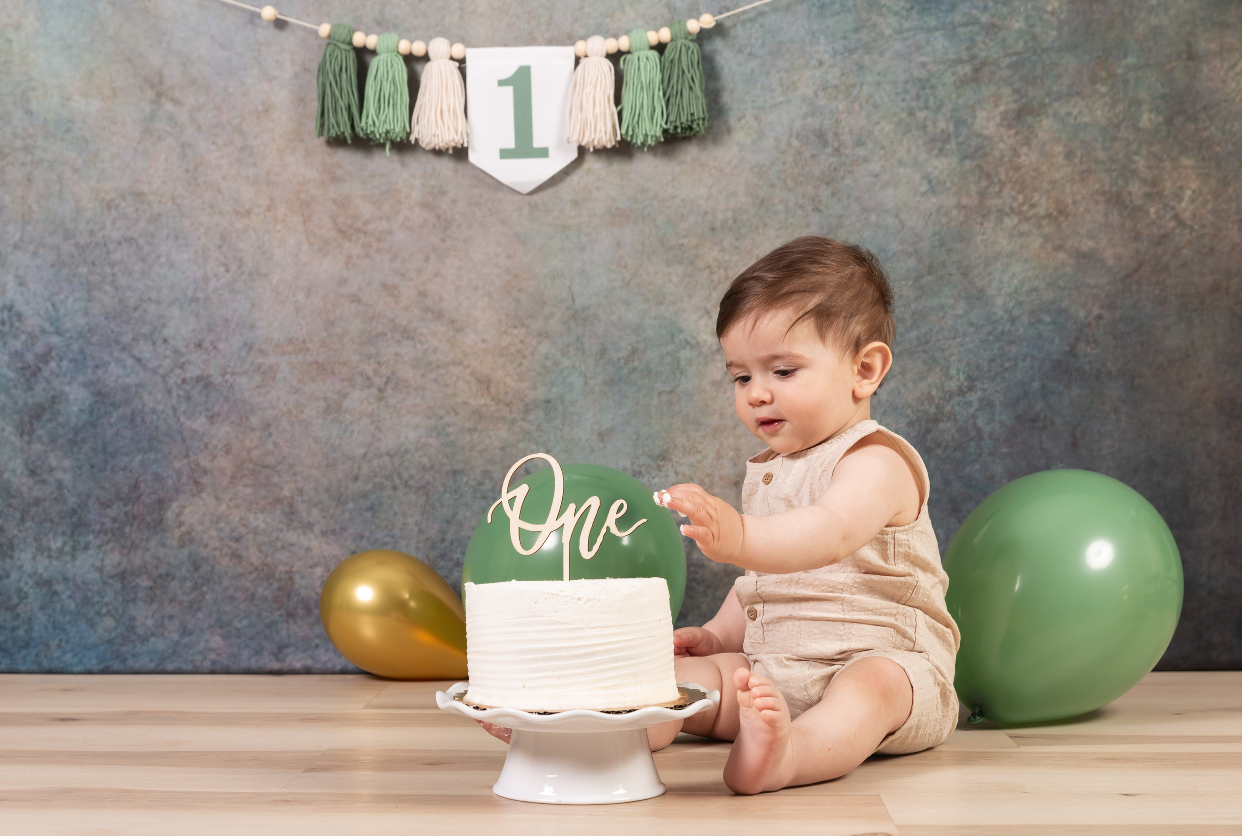 Smash Cake. Photographer is San Jose, Iryna Novosyolova