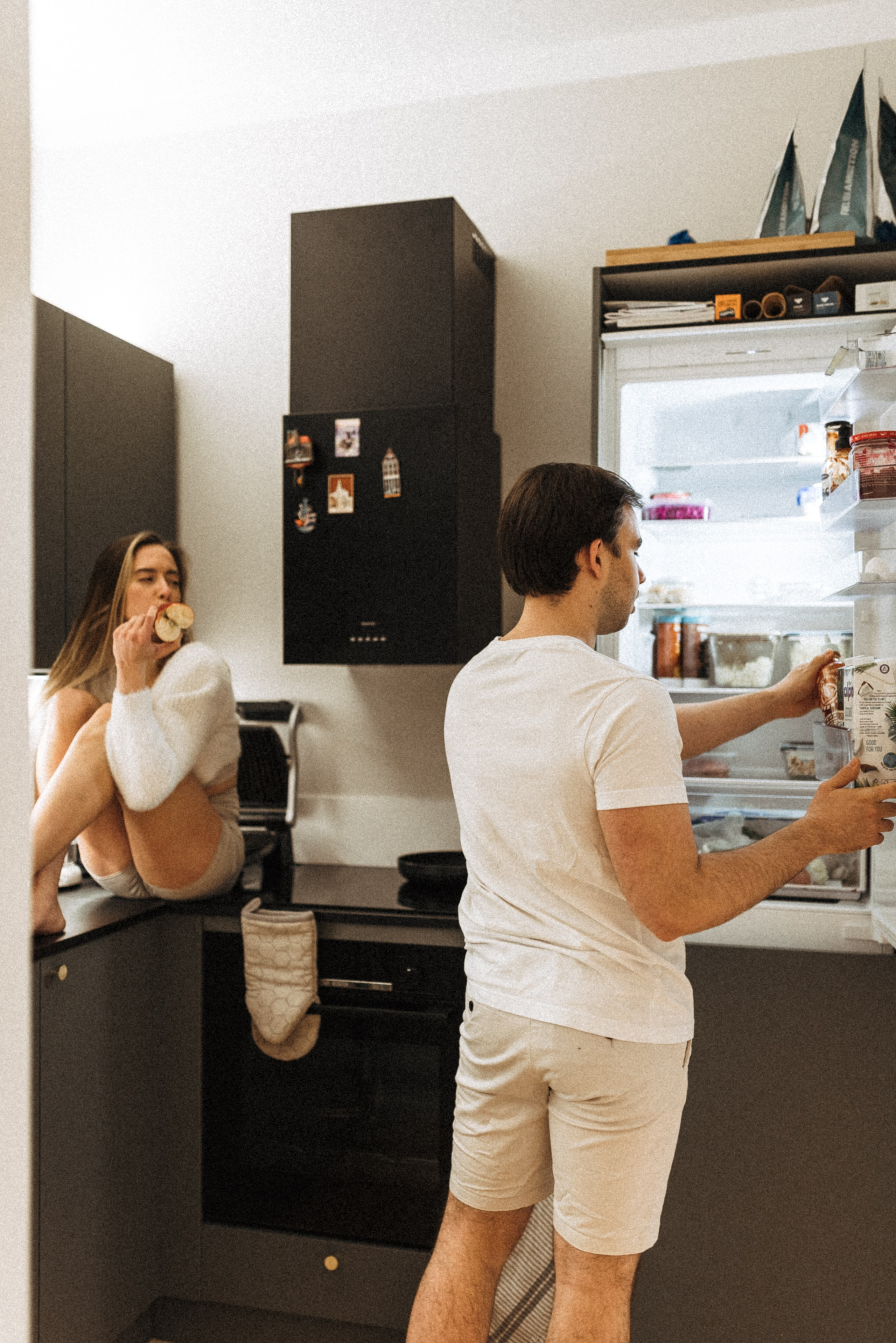 Love Story, Couple photoshoots. Aigul Photography — wedding, newborn, and family photographer