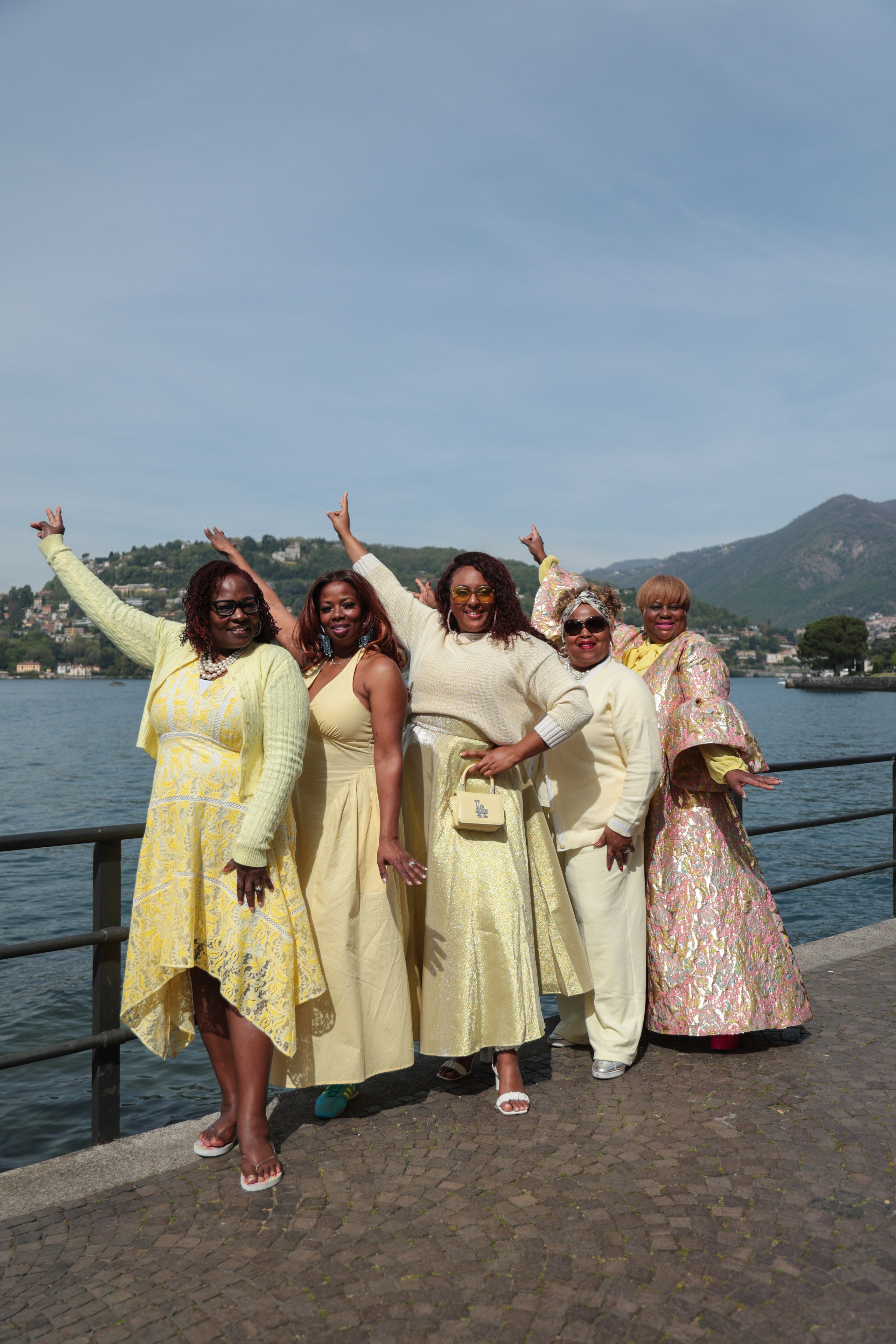 Girls Trip Como. Photographer in Milan |Mila Pro Photo