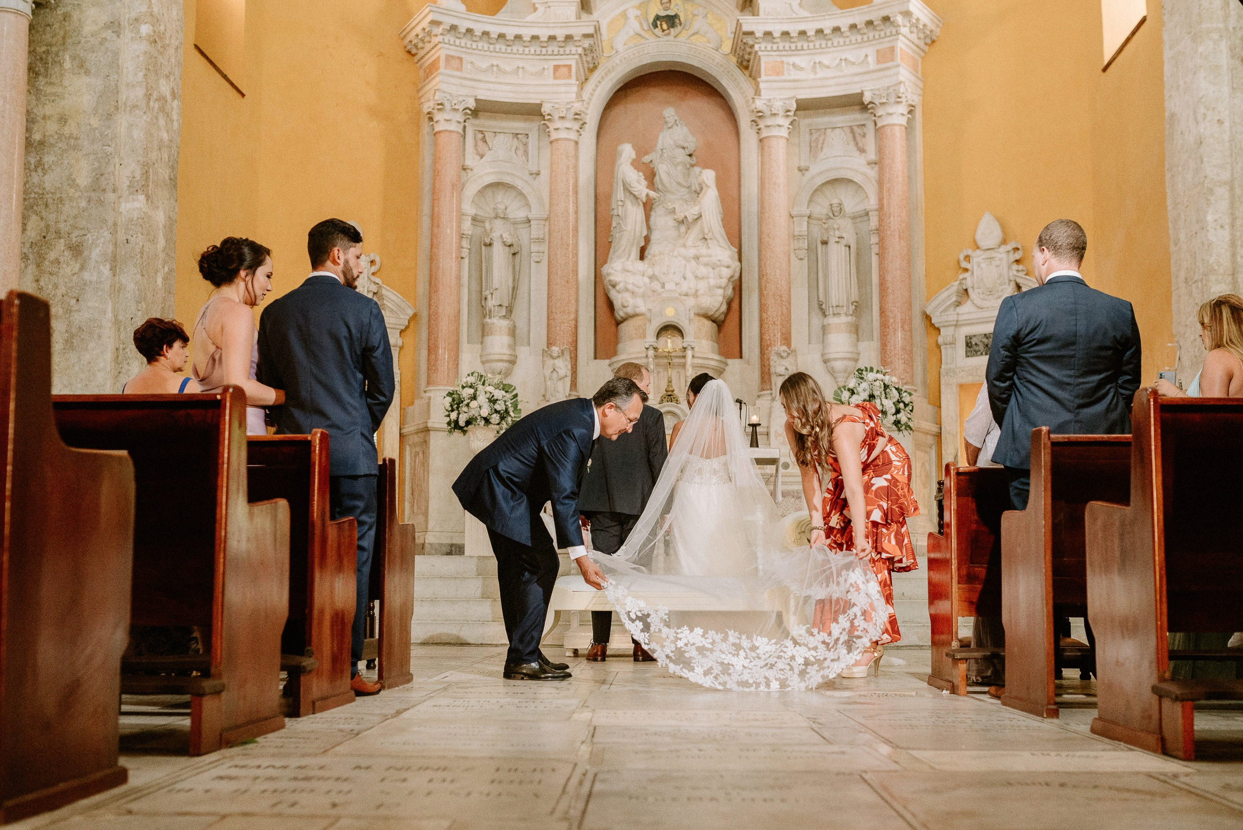Paola + Simon | Wedding Photos in Cartagena – César Vanegas Photography. César Vanegas Photography | Wedding & Travel Photographer | Cartagena, Colombia