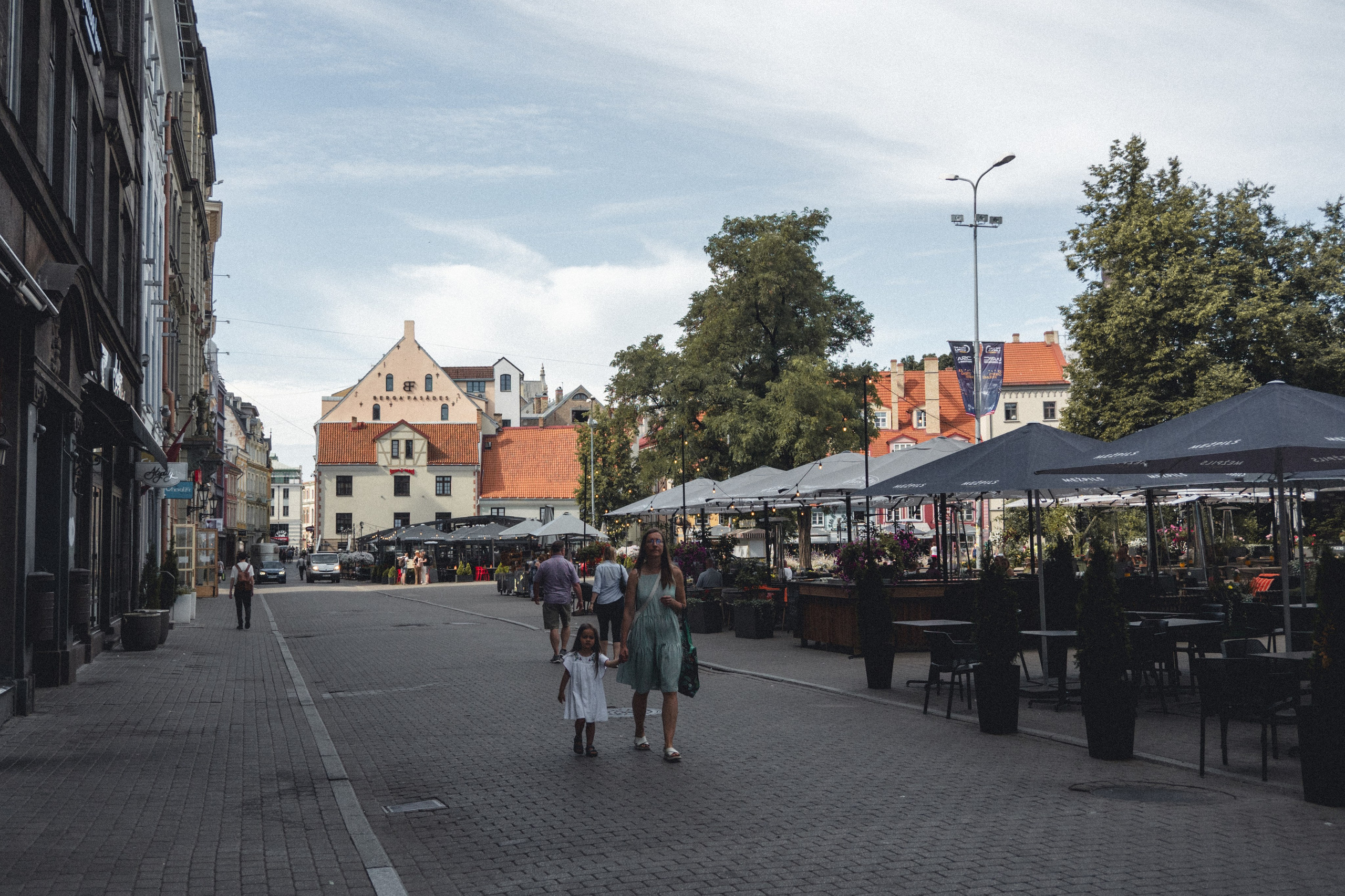 Voyage à Riga. Photographe sur Cote d’Azur. Portraits de familles, couples, enfants, événements