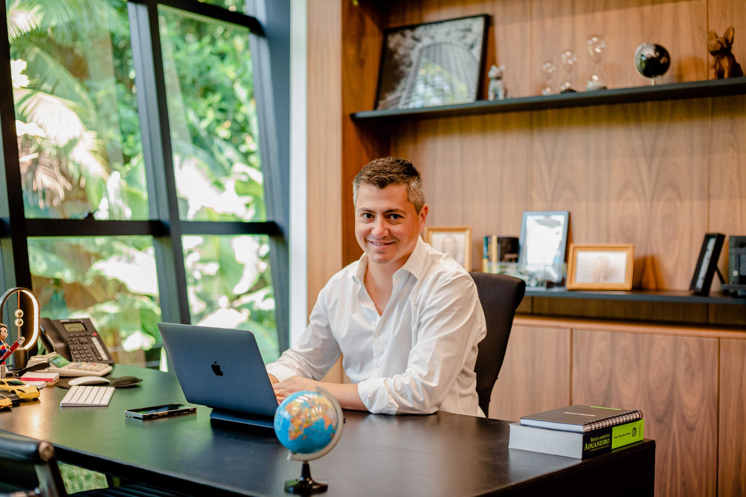 Fotografia de retrato corporativo para a empresa Dromos em Joinville — Santa Catarina
