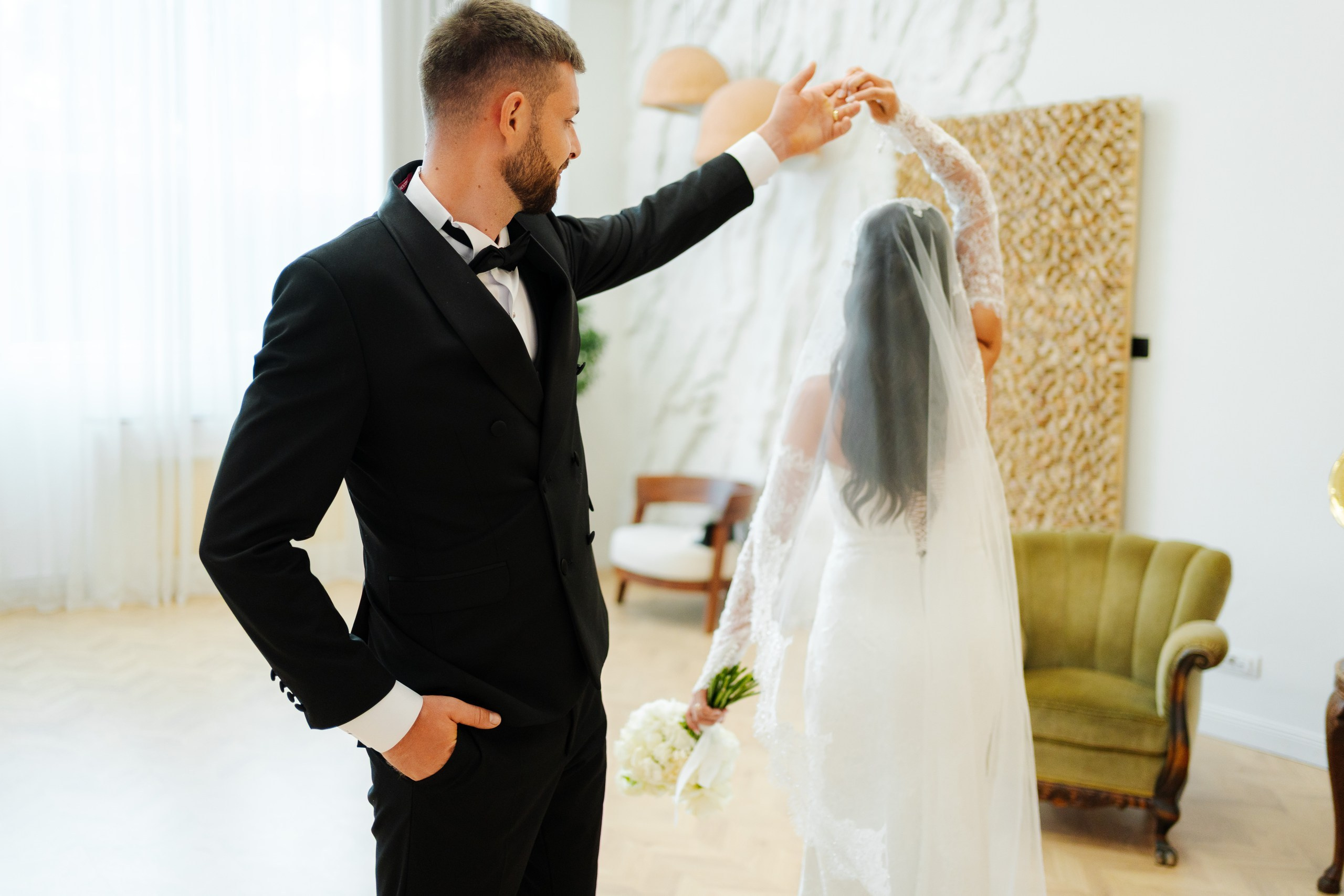Catalina & Sebi. Ionut Cimpoes FOTOGRAF
