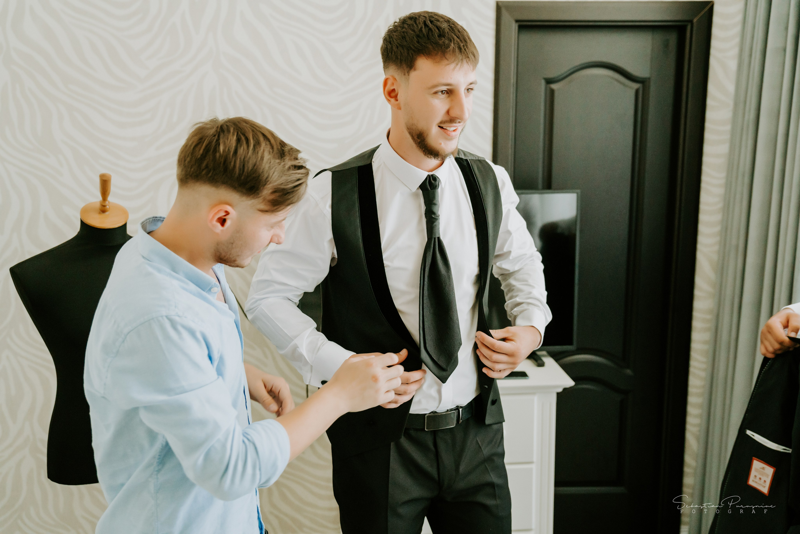 Bianca & Iulian. Sebastian Purusniuc Fotograf - Iasi