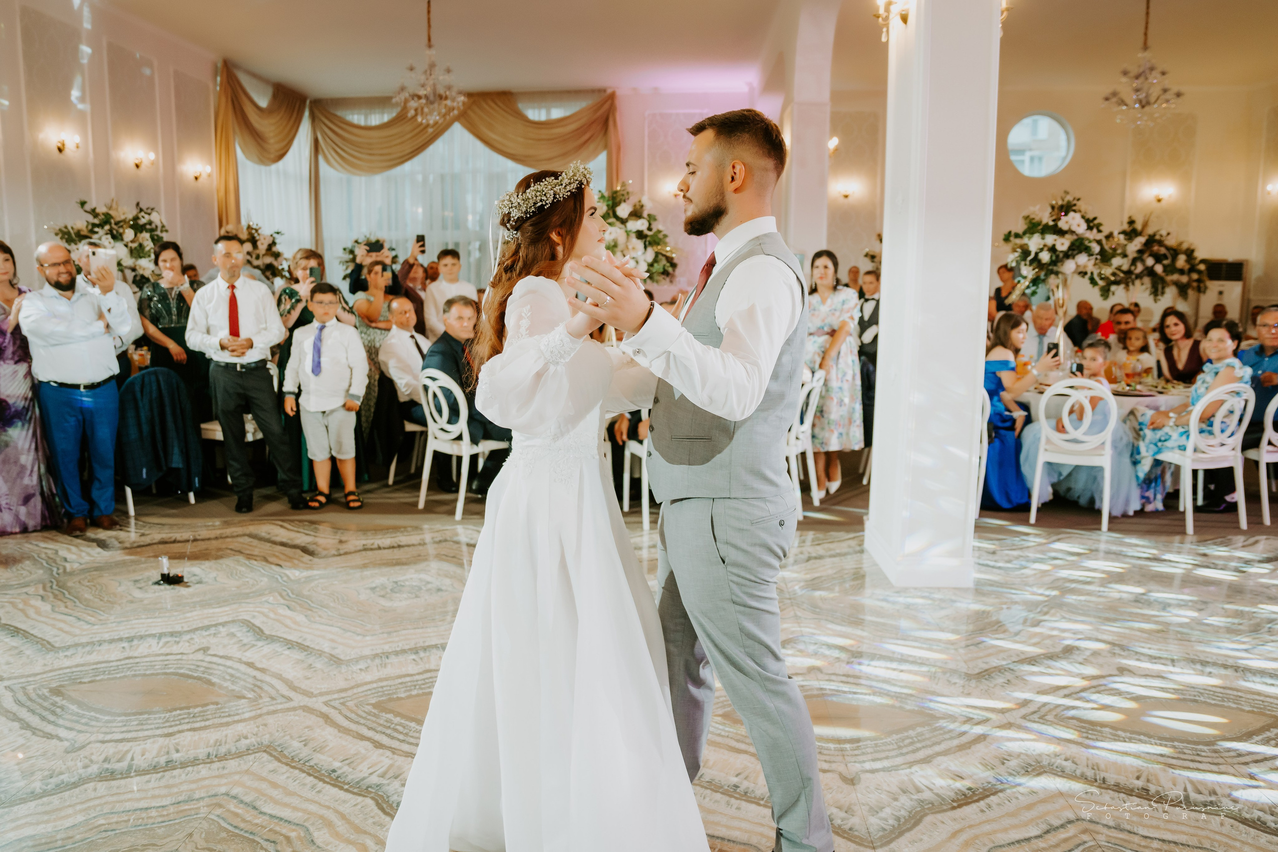 Roxana & Florin. Sebastian Purusniuc Fotograf - Iasi