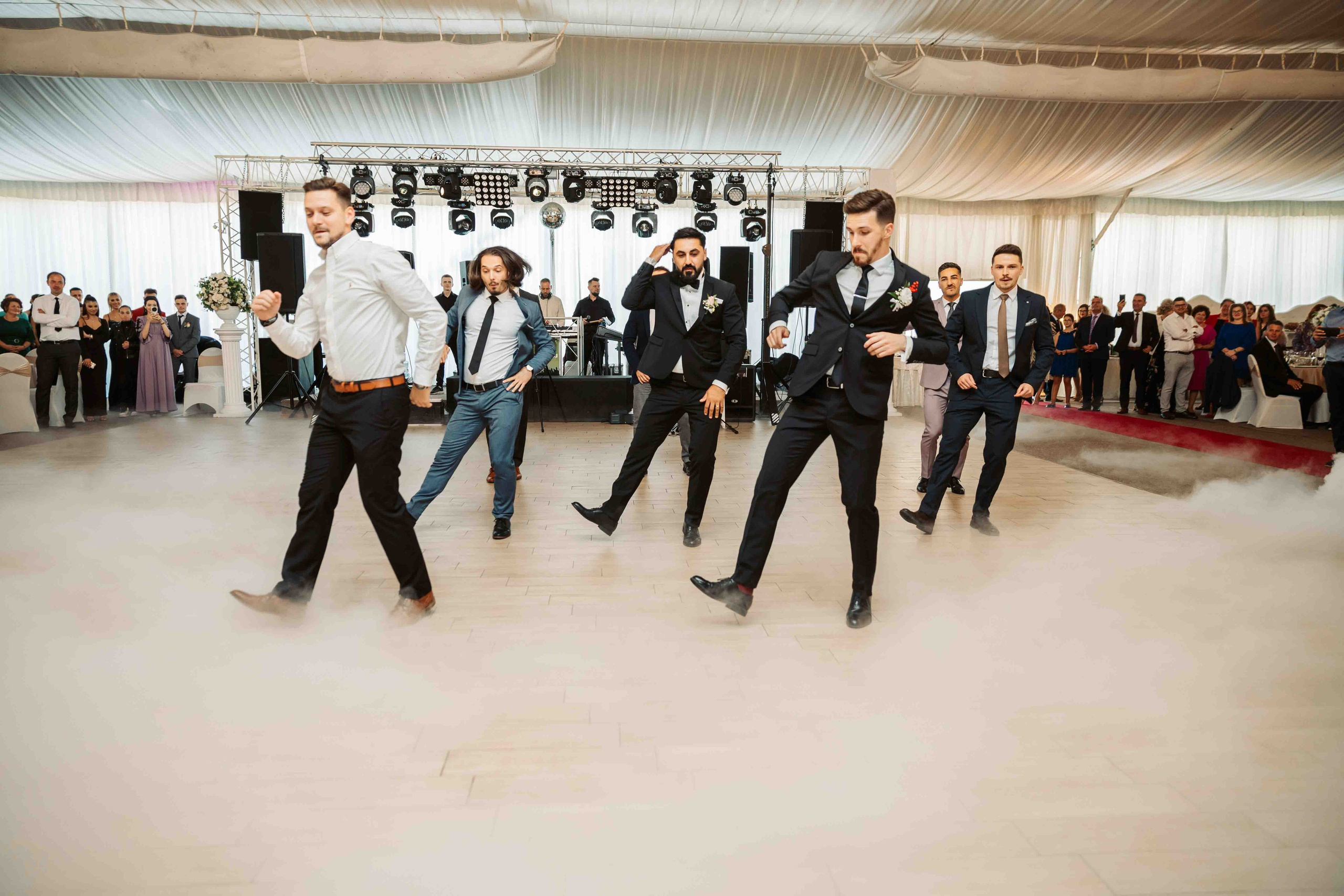 Roxana & Andrei. Contrast Studio