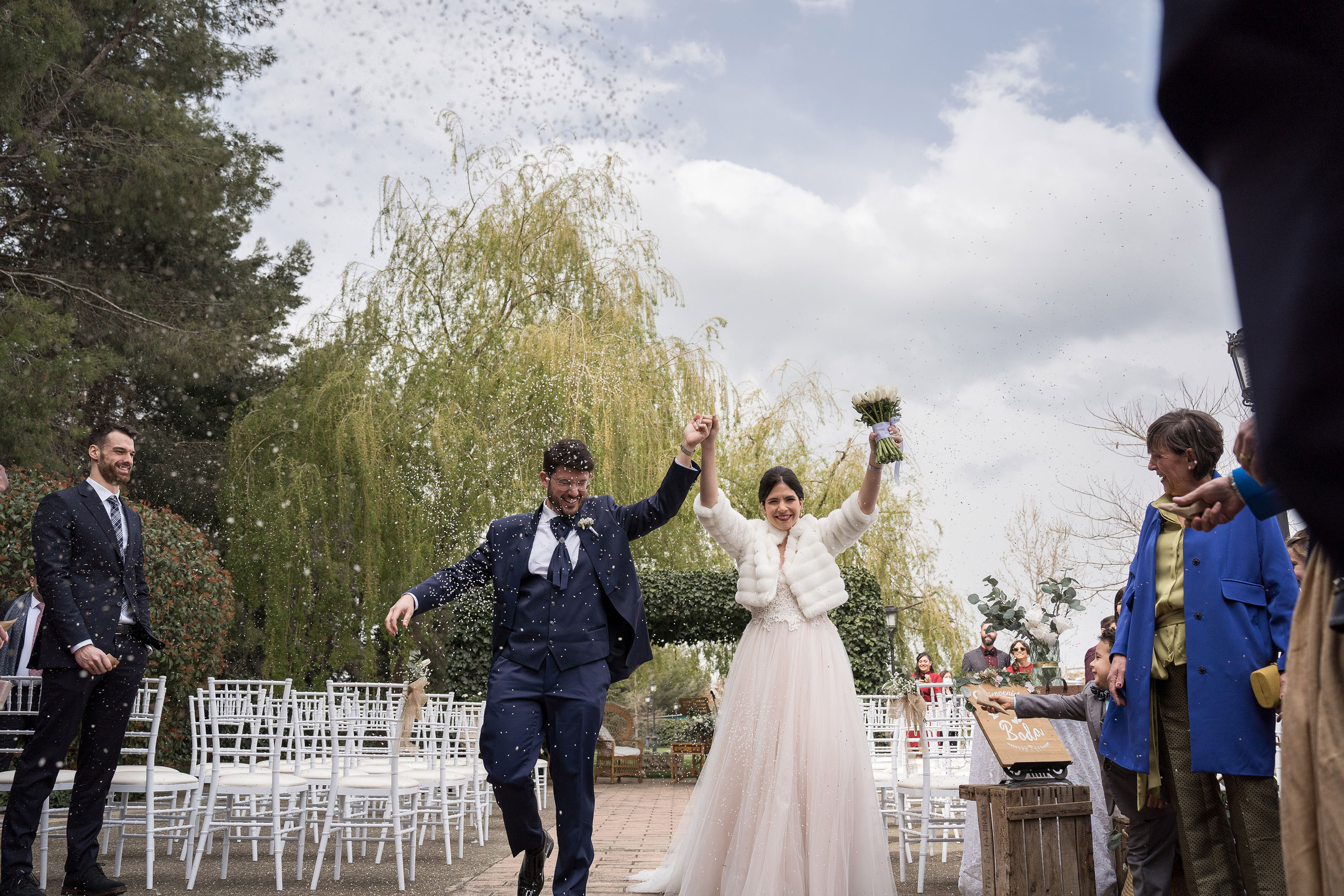 Loreto & Marc - Boda Los Jardines Del Canal en Almudévar. PIXLOVE - Fotógrafos de bodas Huesca Pirineos Zaragoza