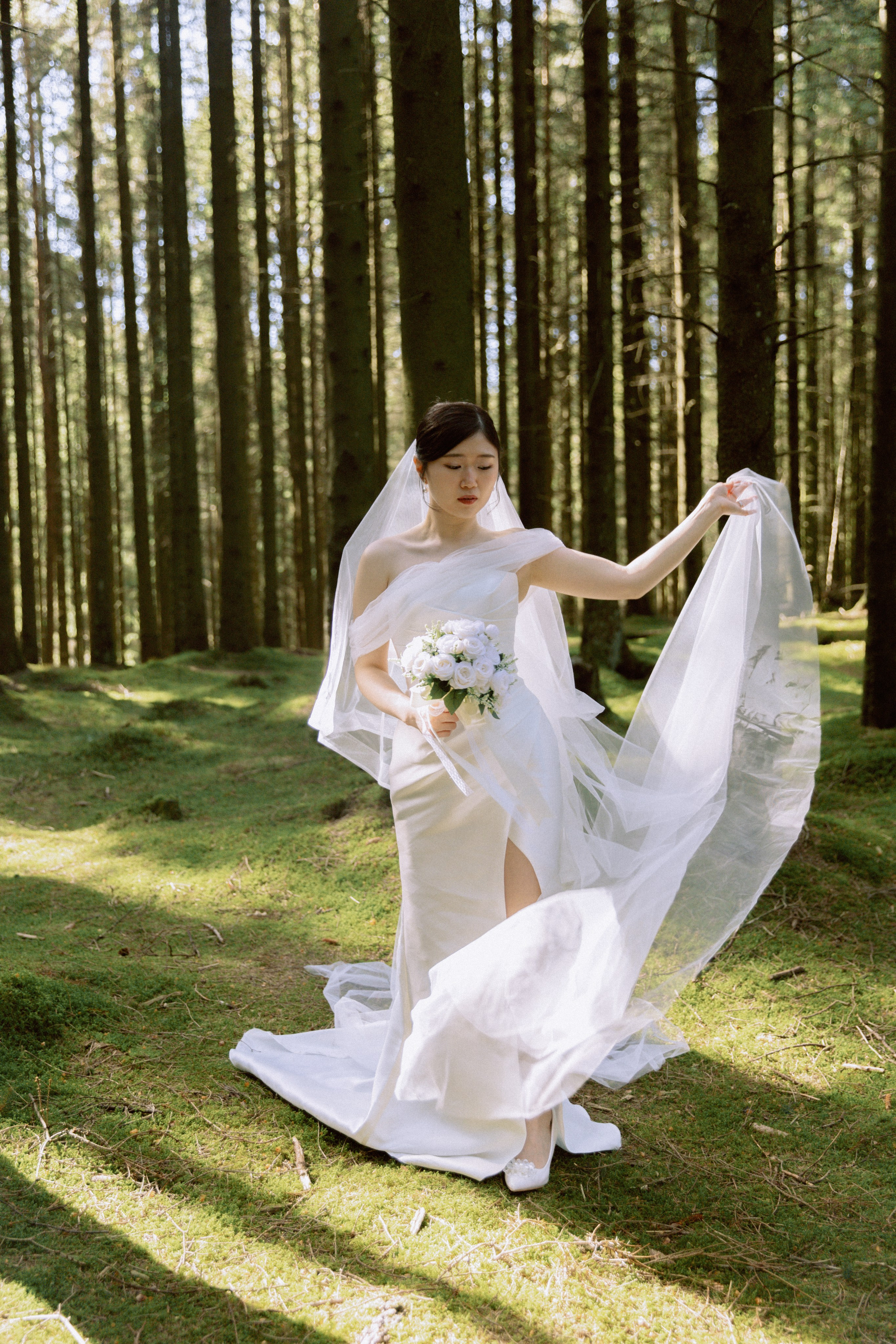 The two of us. Warm family & Wedding stories