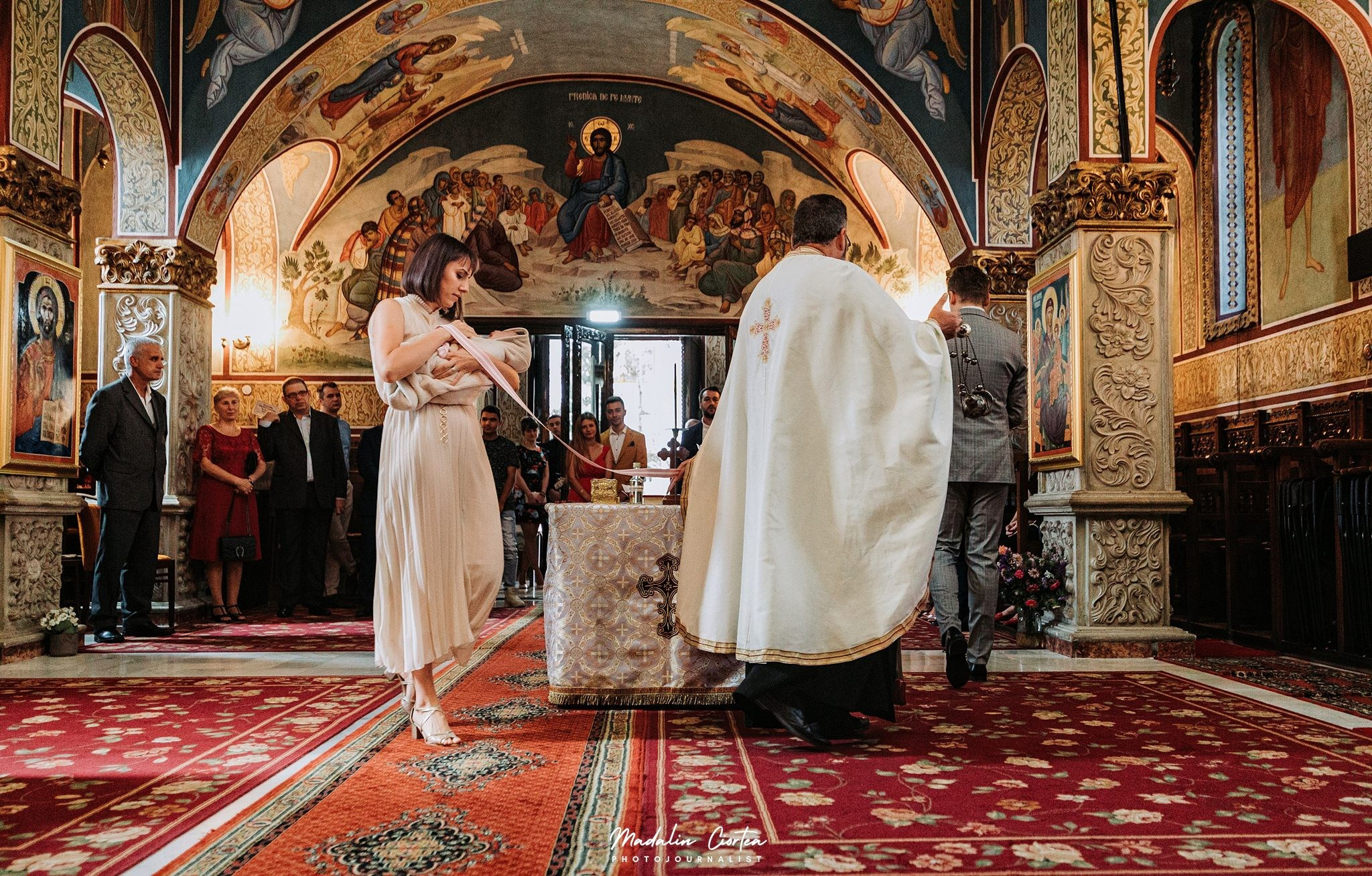 Fotografie botez Sibiu. Mădălin Ciortea - fotograf de nuntă și de familie | Dream Art Events