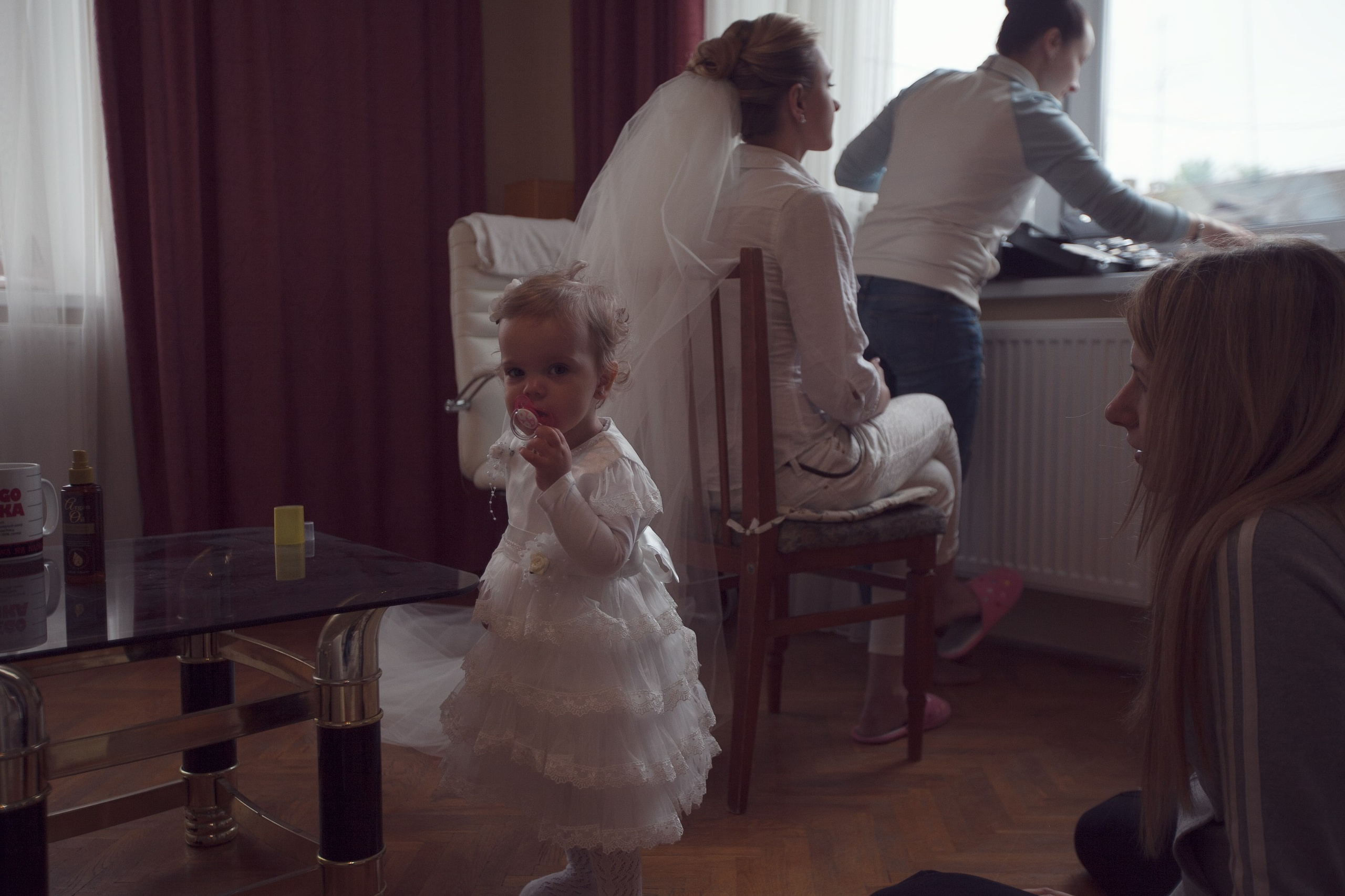 Robert & Andriana, Lviv. Denny Savon — Photographer in Santorini | Weddings, Love Stories & Flying Dress