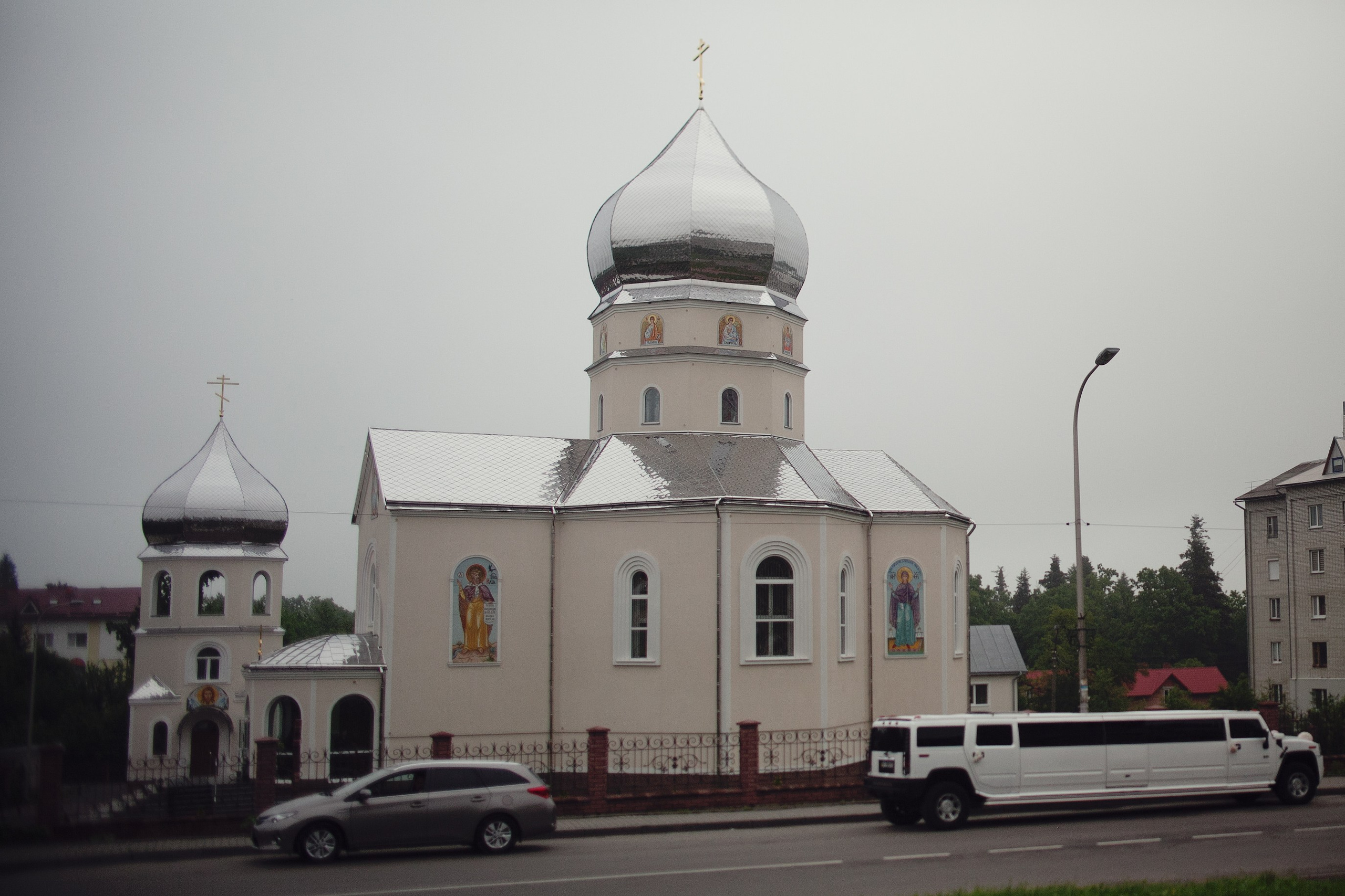 Robert & Andriana, Lviv. Denny Savon — Photographer in Santorini | Weddings, Love Stories & Flying Dress