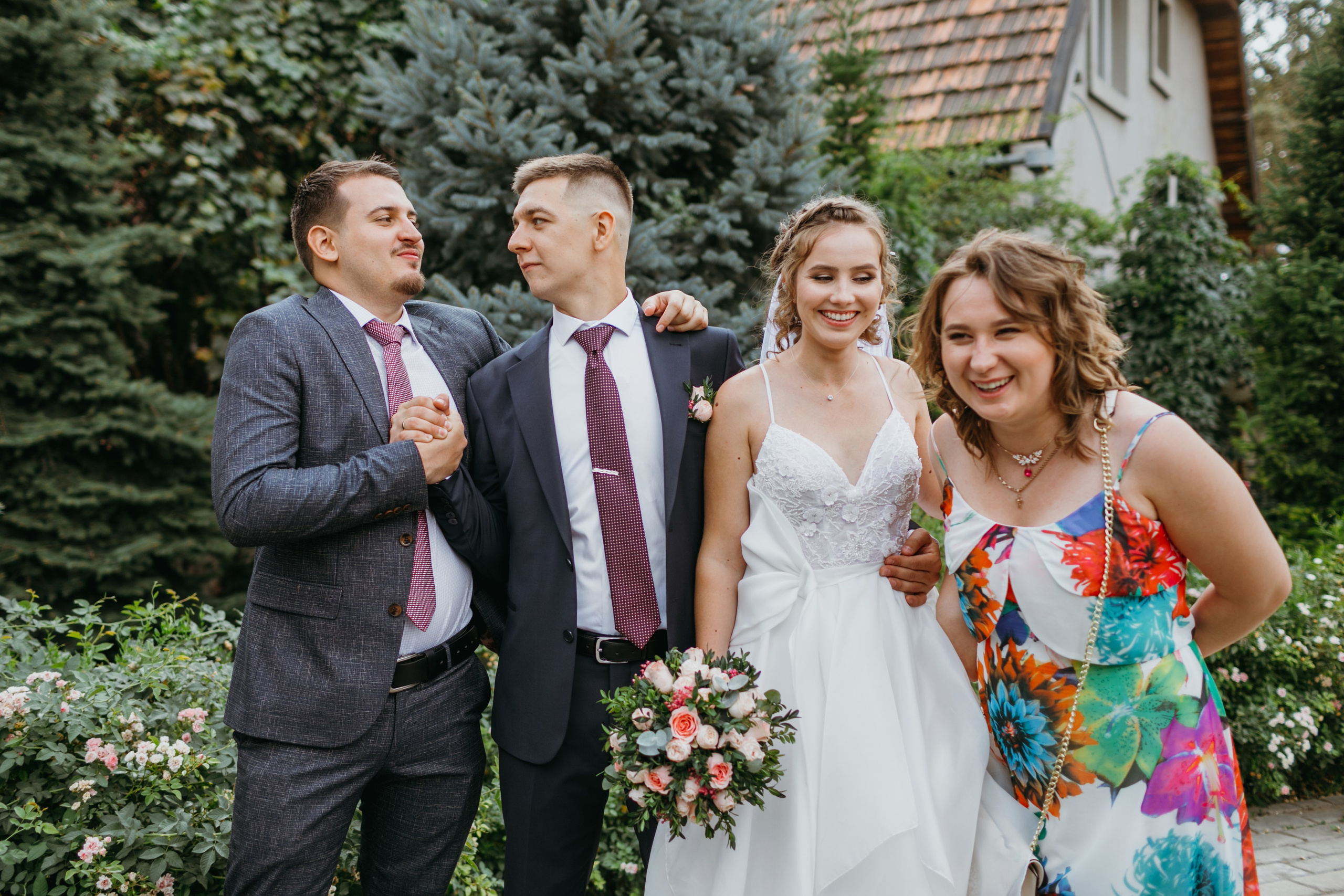 Свадебная фотоссесия для молодоженов в Бишкеке. Фотограф в Бишкеке Оксана Шувалова