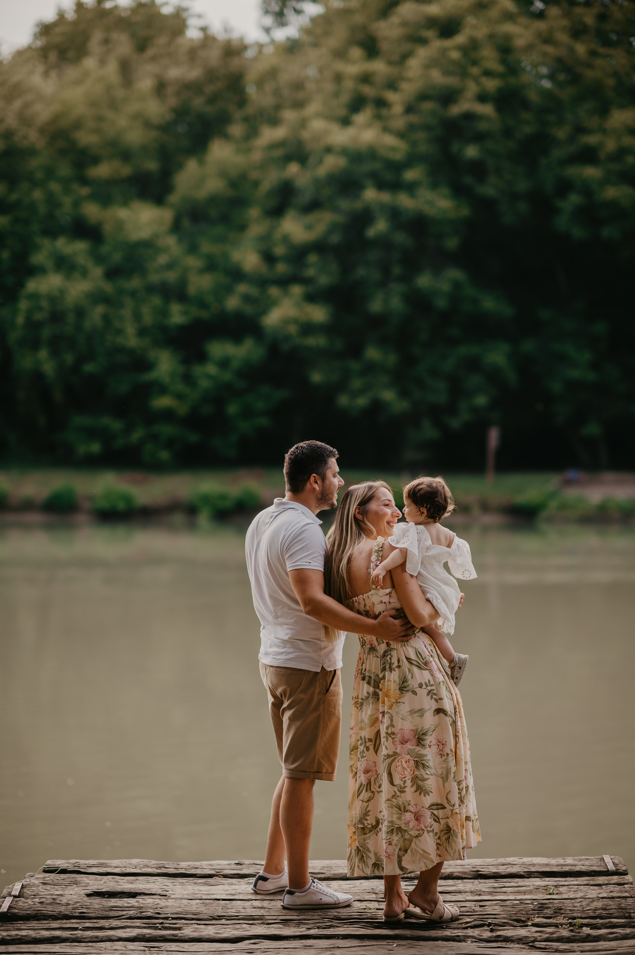 Ada Safari. Ana Sladojevic