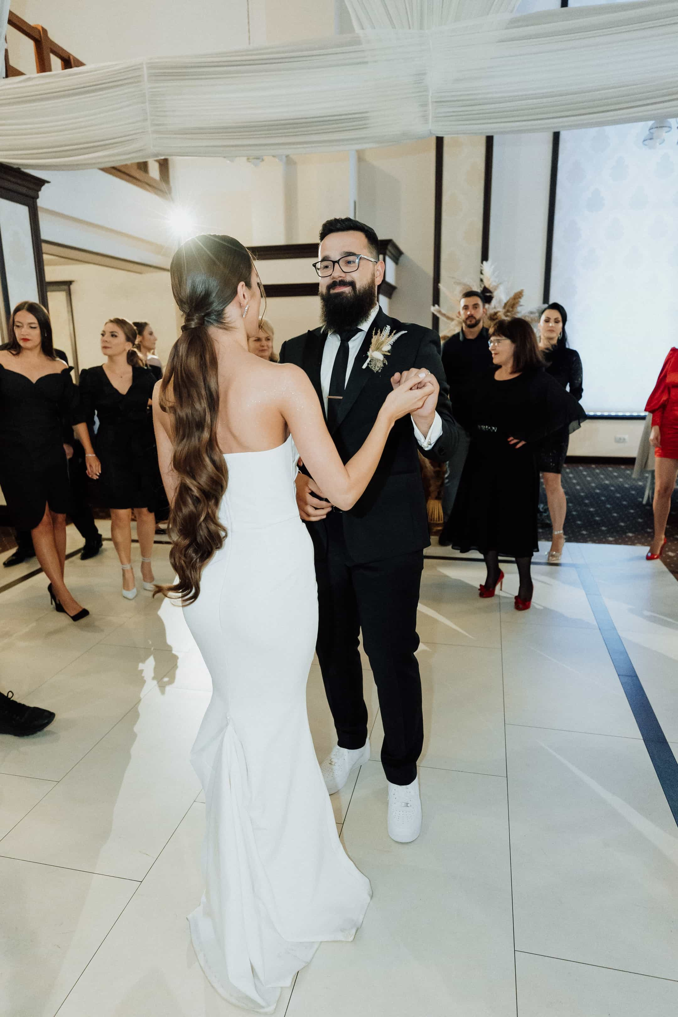 Stefanel & Elena. MovieFrames.ro