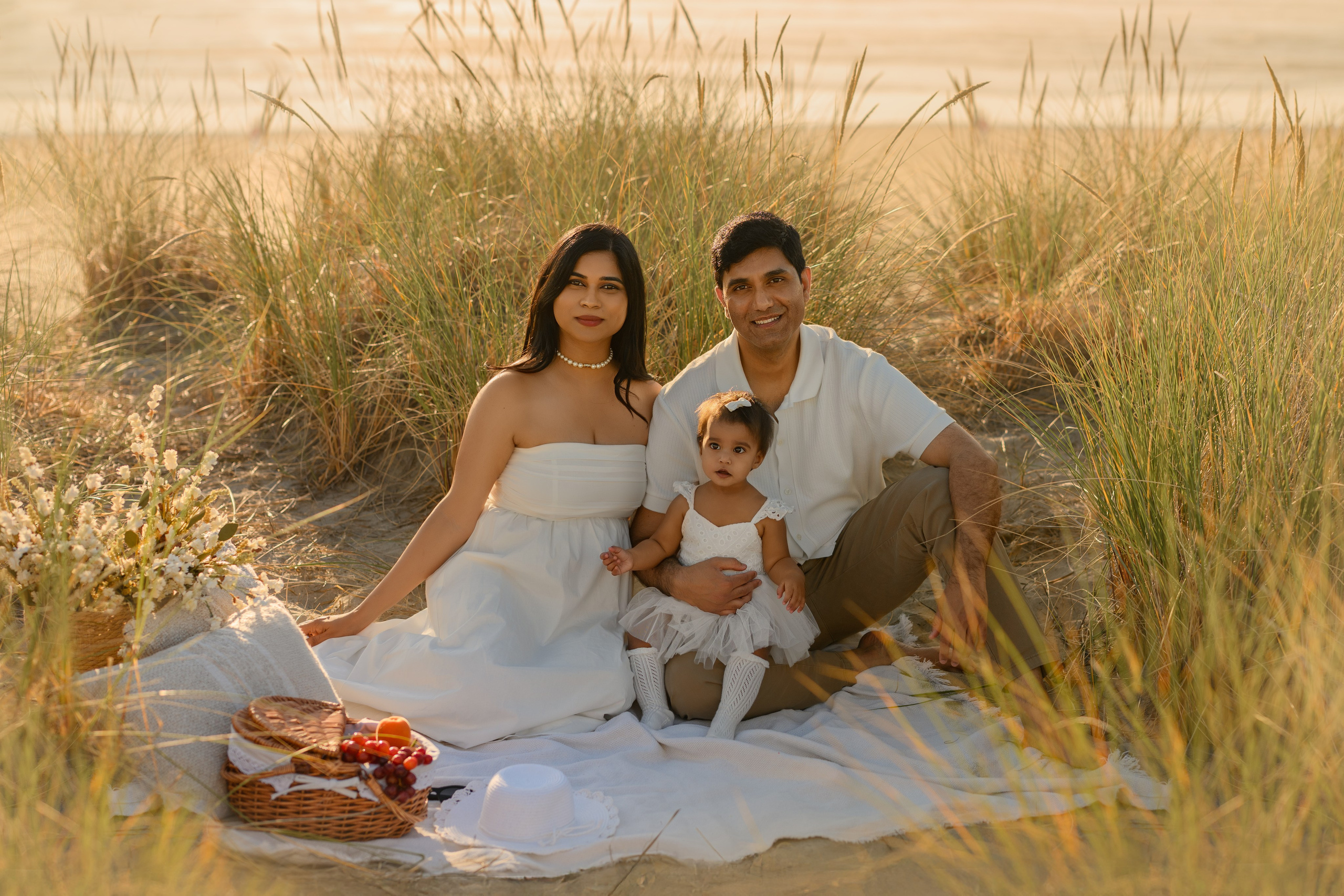 Praveena’s family. Wedding & family photography in Seattle area. Helen Michelle photographer