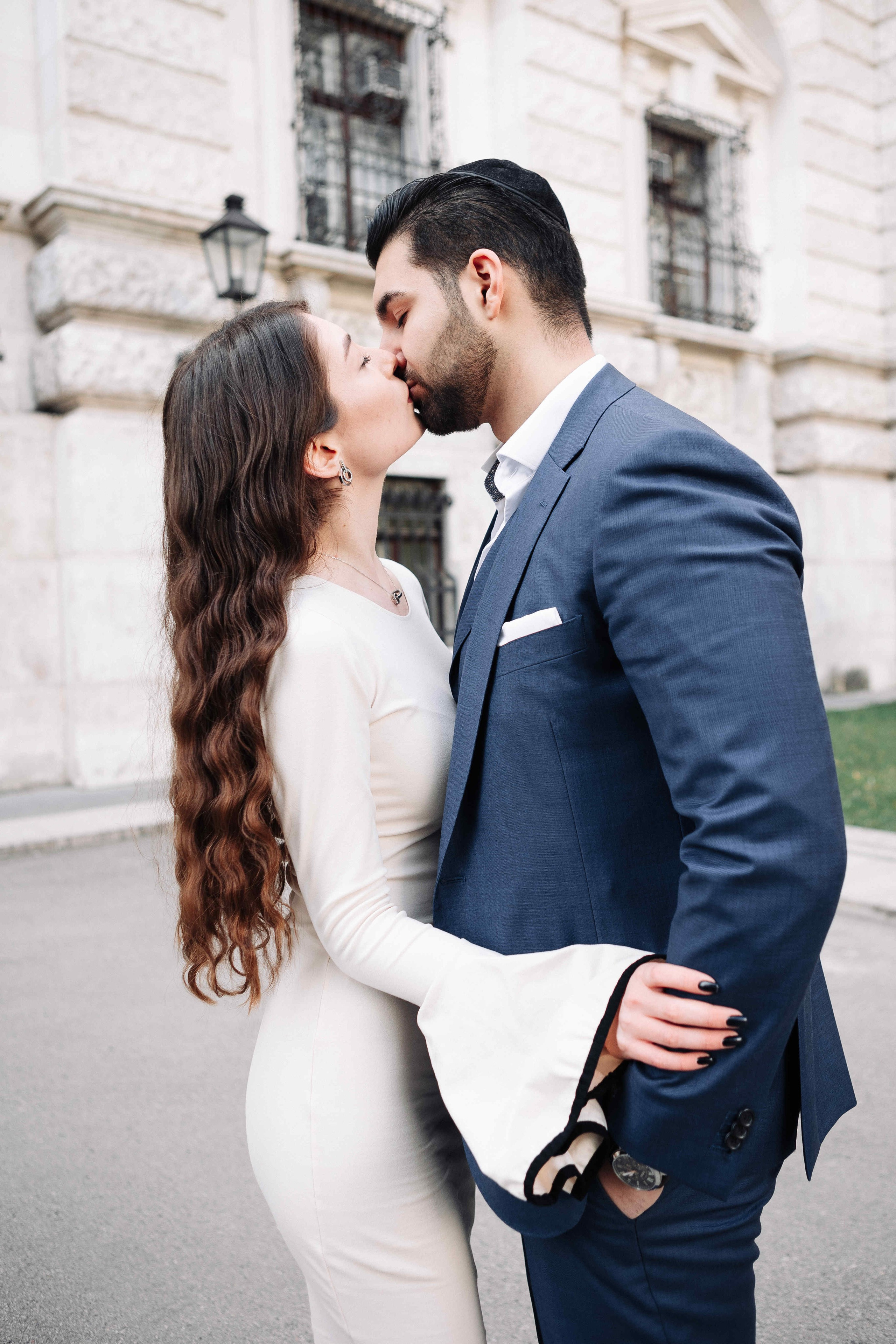 A LOVE STORY IN VIENNA. PHOTOGRAPHER IN ISRAEL